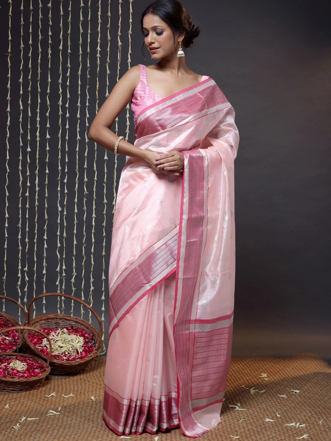 

Sutra Art of Clothing Ethnic Motifs Woven Design Zari Pure Silk Chanderi Saree, Pink