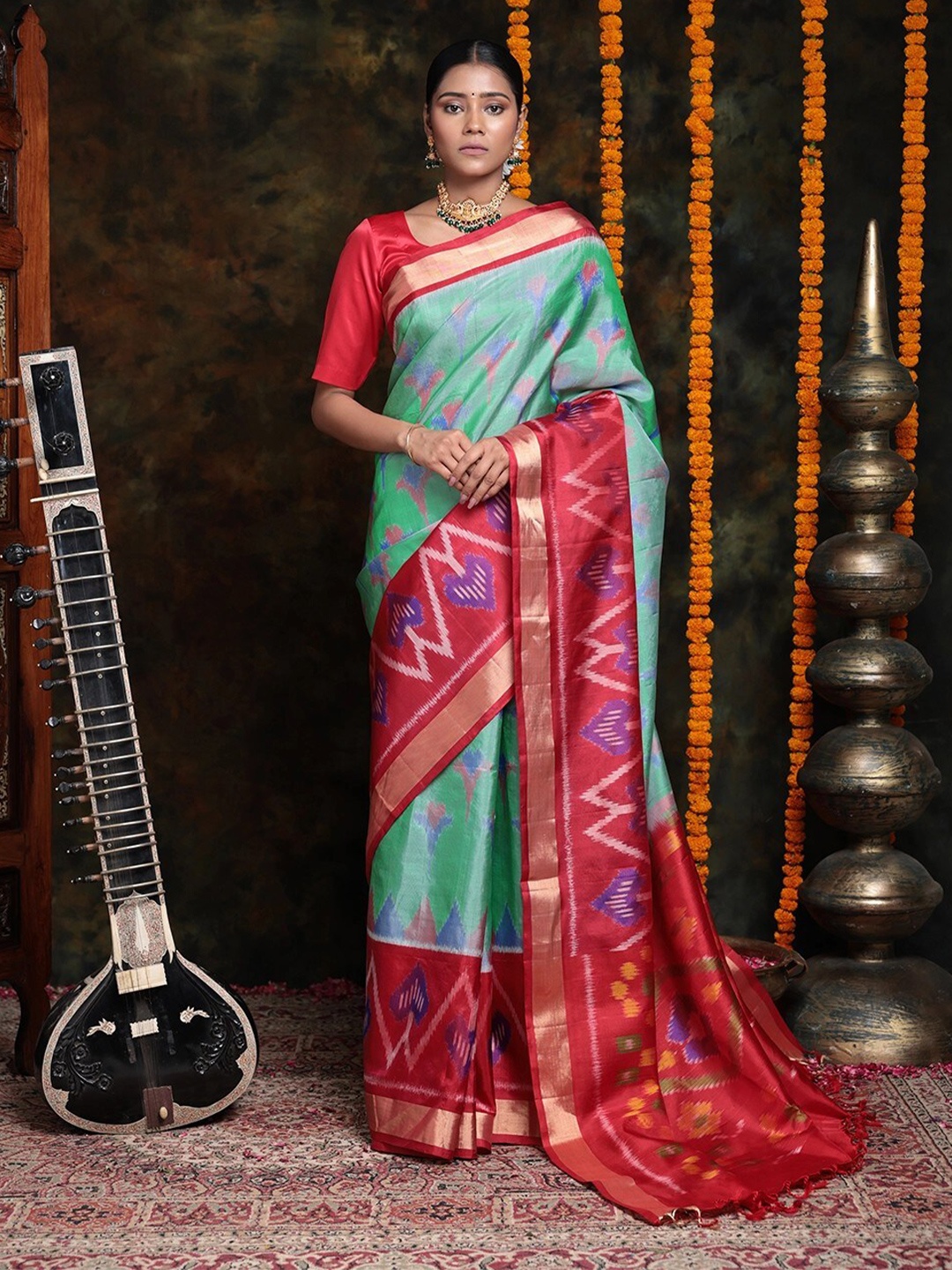 

Sutra Art of Clothing Woven Design Zari Pure Silk Saree, Red