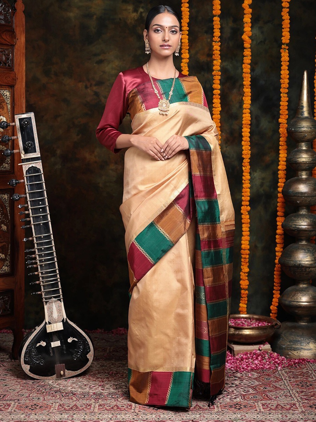 

Sutra Art of Clothing Zari Pure Silk Kanchipattu Saree, Brown