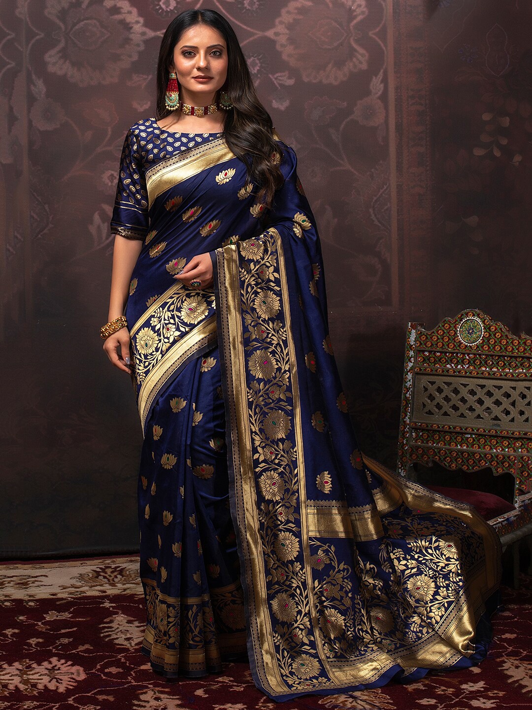 

Lilots Floral Woven Design Zari Kota Saree, Navy blue