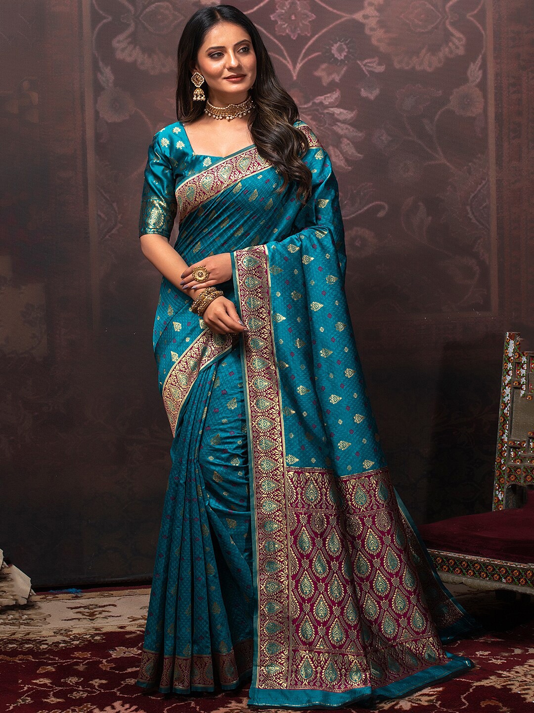

Lilots Floral Woven Design Zari Kota Saree, Blue