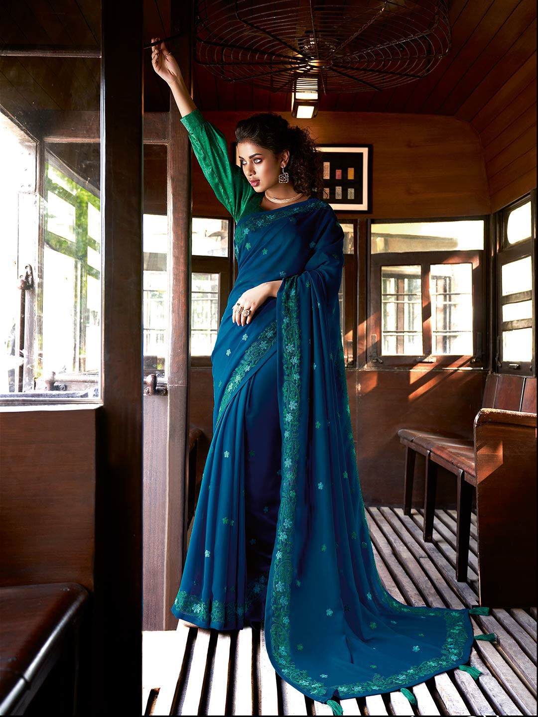 

KALINI Floral Embroidered Pure Chiffon Saree, Blue