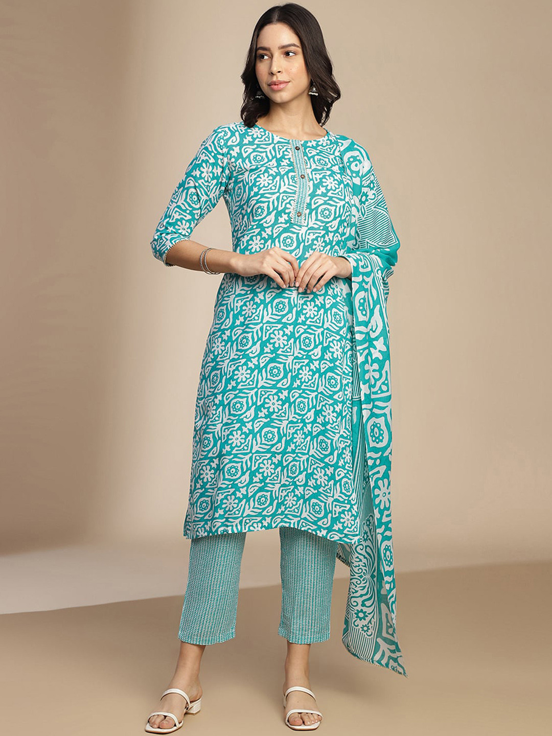 

SKYLEE Blue Ethnic Motifs Printed Regular Gotta Patti Kurta With Trousers & Dupatta