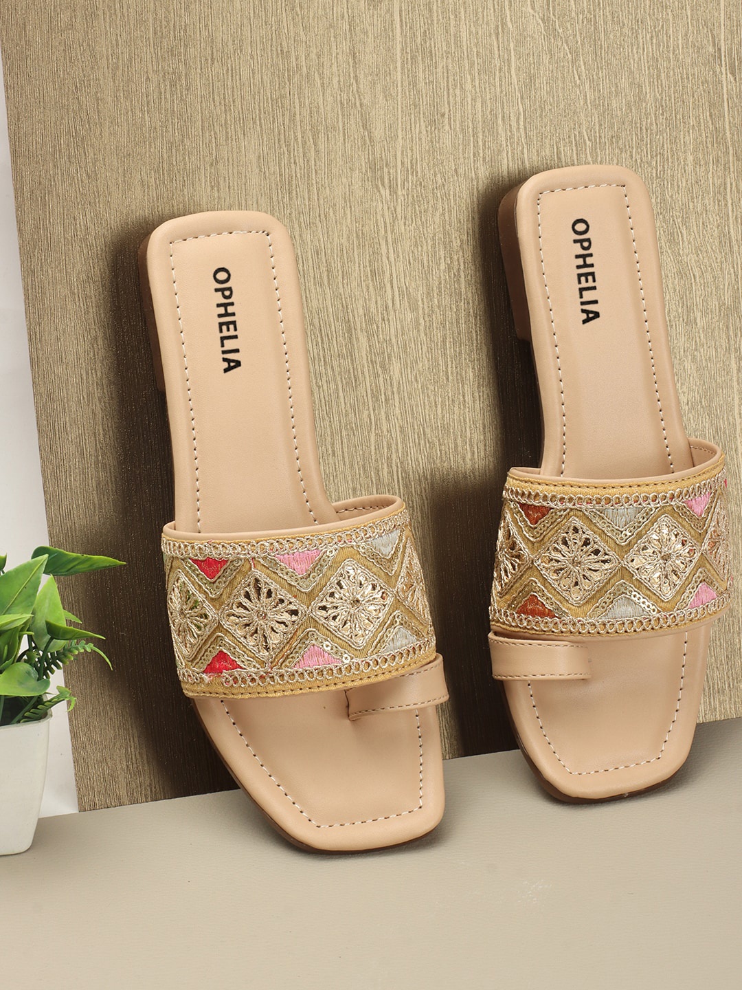 

OPHELIA Embellished One Toe Flats, Beige