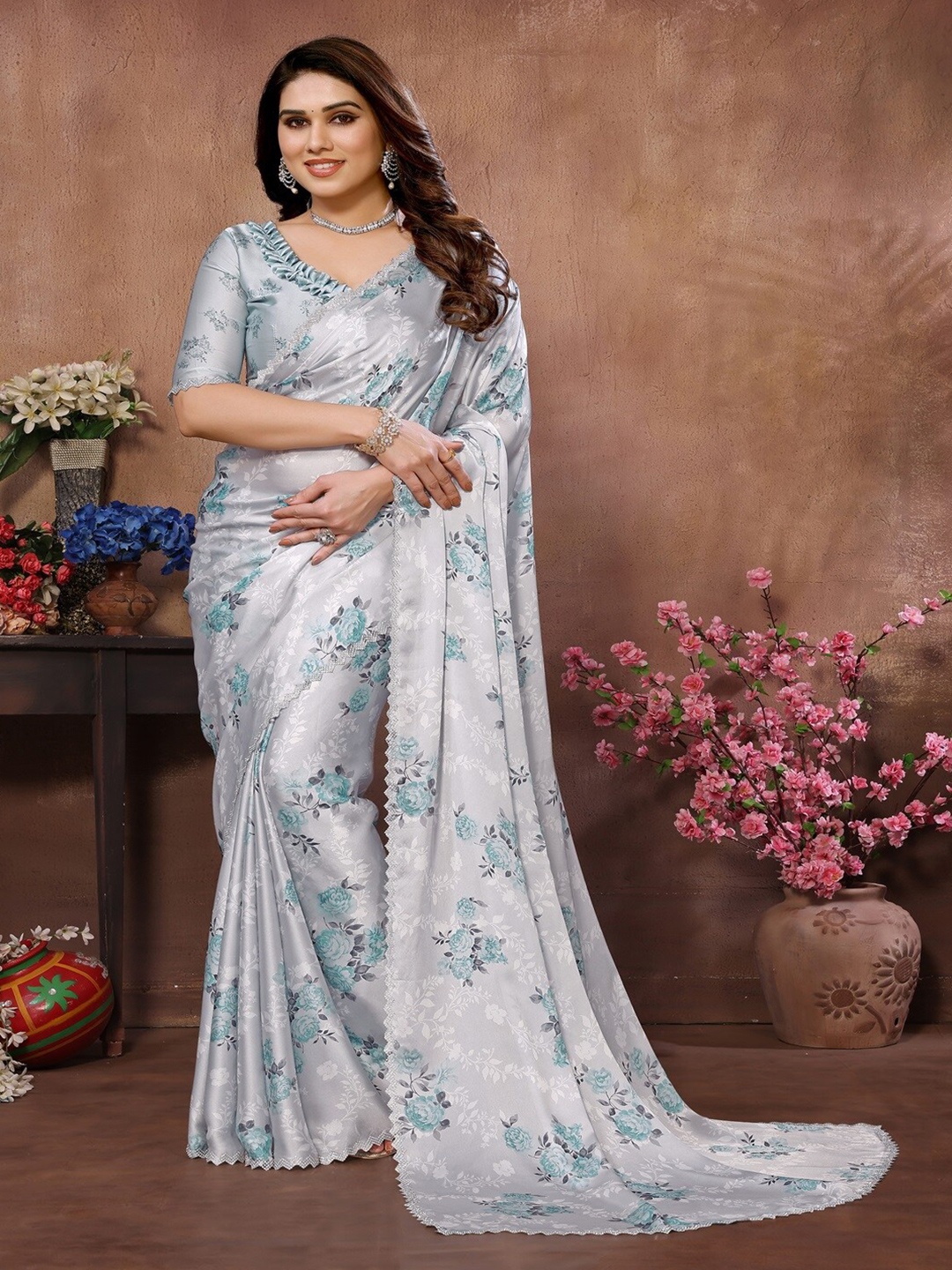 

ARYZE Floral Printed Embellished Satin Saree, Grey