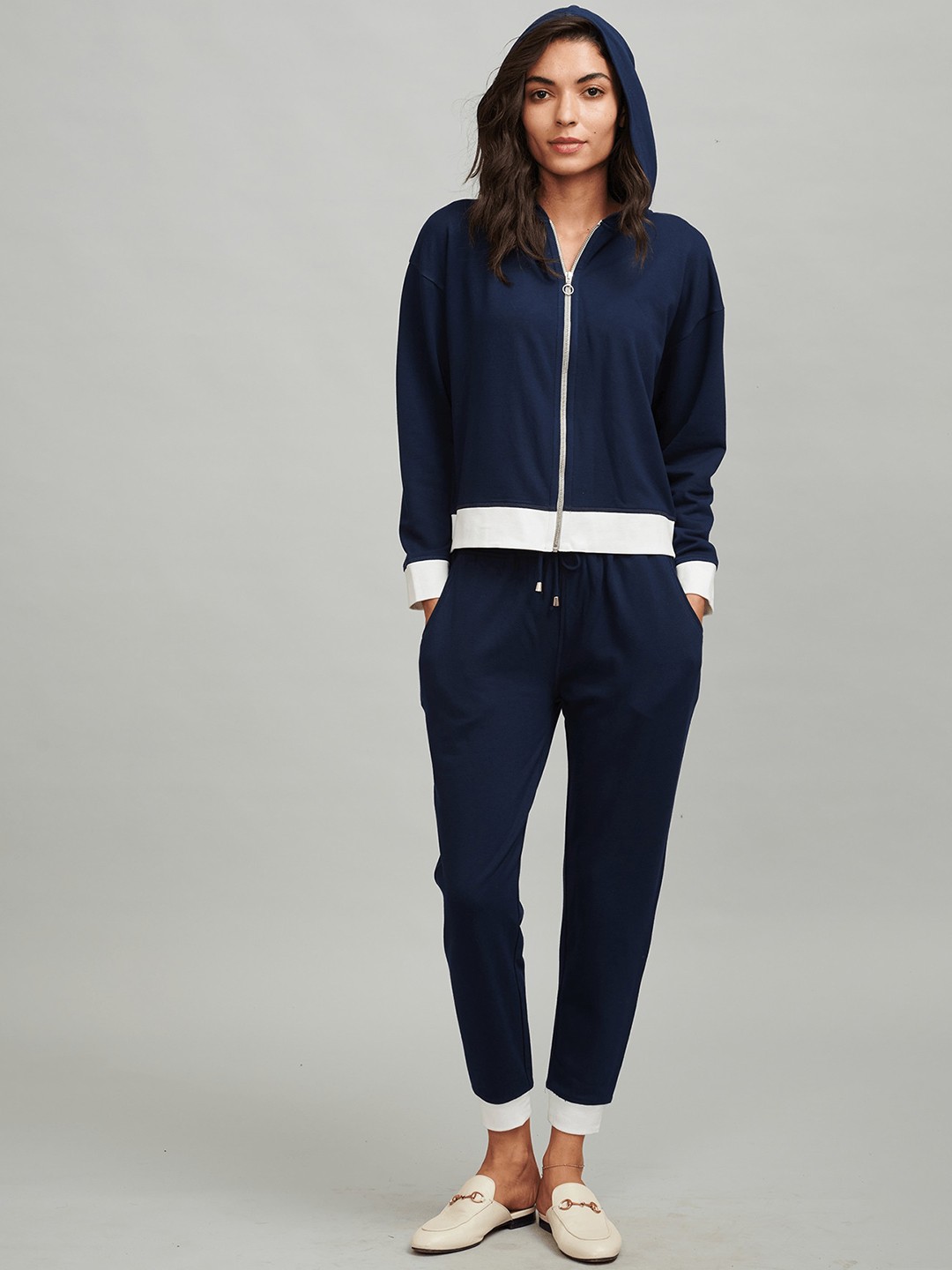 

Dash and Dot Hooded Jacket With Joggers, Navy blue