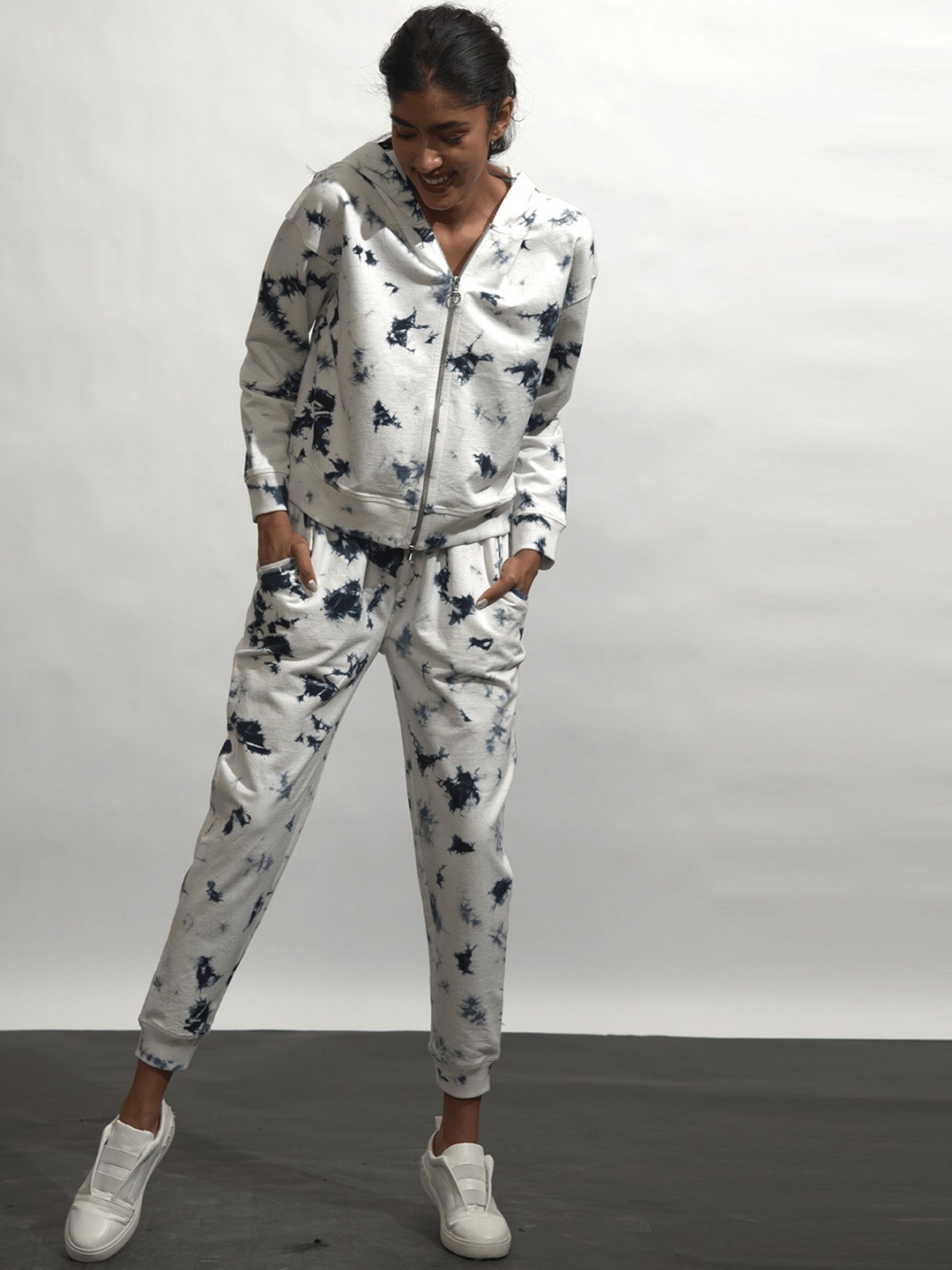 

Dash and Dot Tie & Dyed Pure Cotton Jacket & Joggers, White