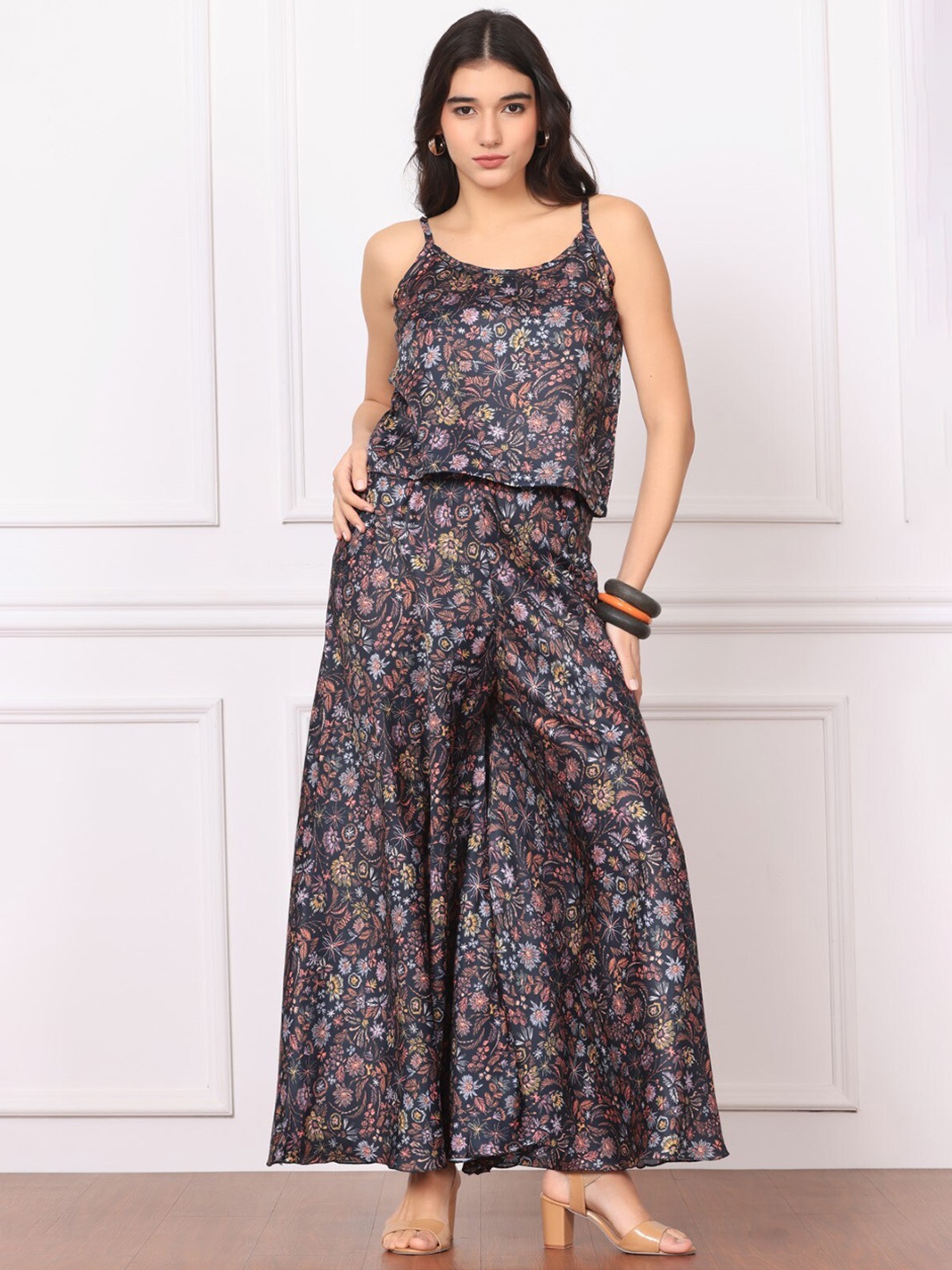 

Chanting Blue Printed Shoulder Straps Top With Palazzo, Black