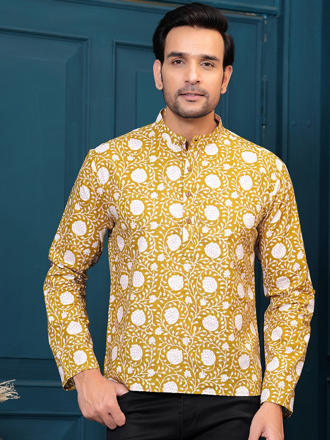 

Hatheli Mustard Yellow Floral Printed Mandarin Collar Pure Cotton Straight Kurta