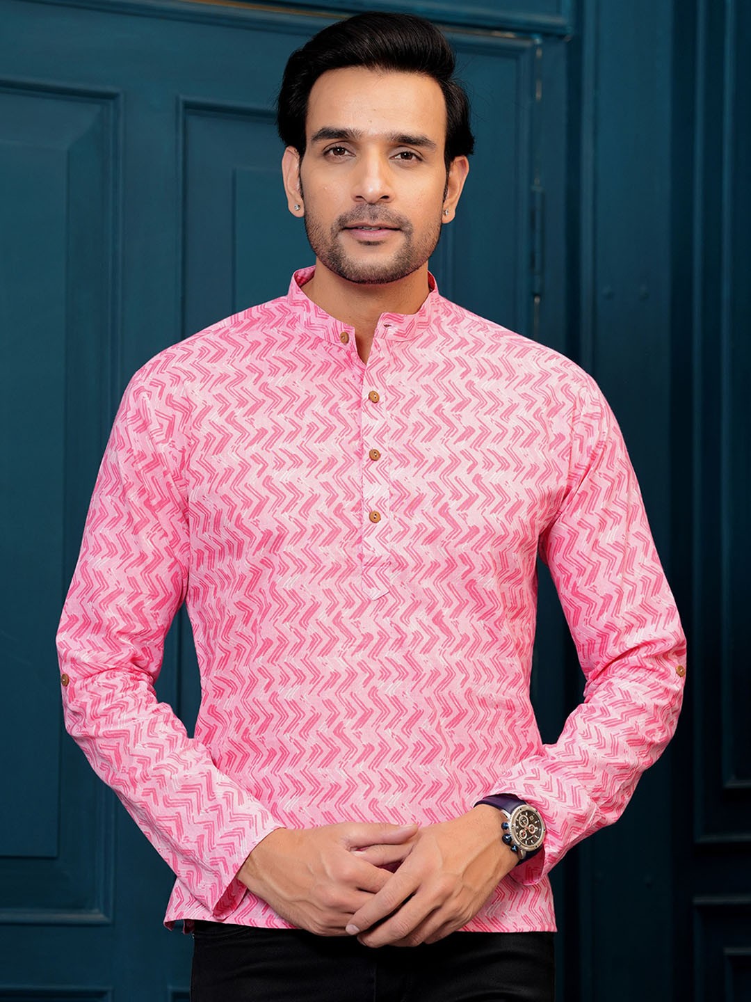 

Hatheli Geometric Printed Mandarin Collar Pure Cotton Straight Kurta, Pink