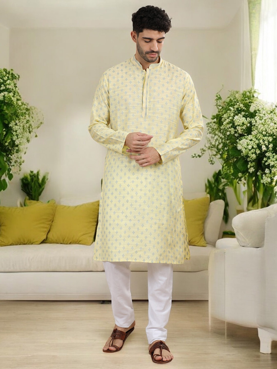 

TATTVA Ethnic Motifs Printed Mandarin Collar Kurta, Lime green