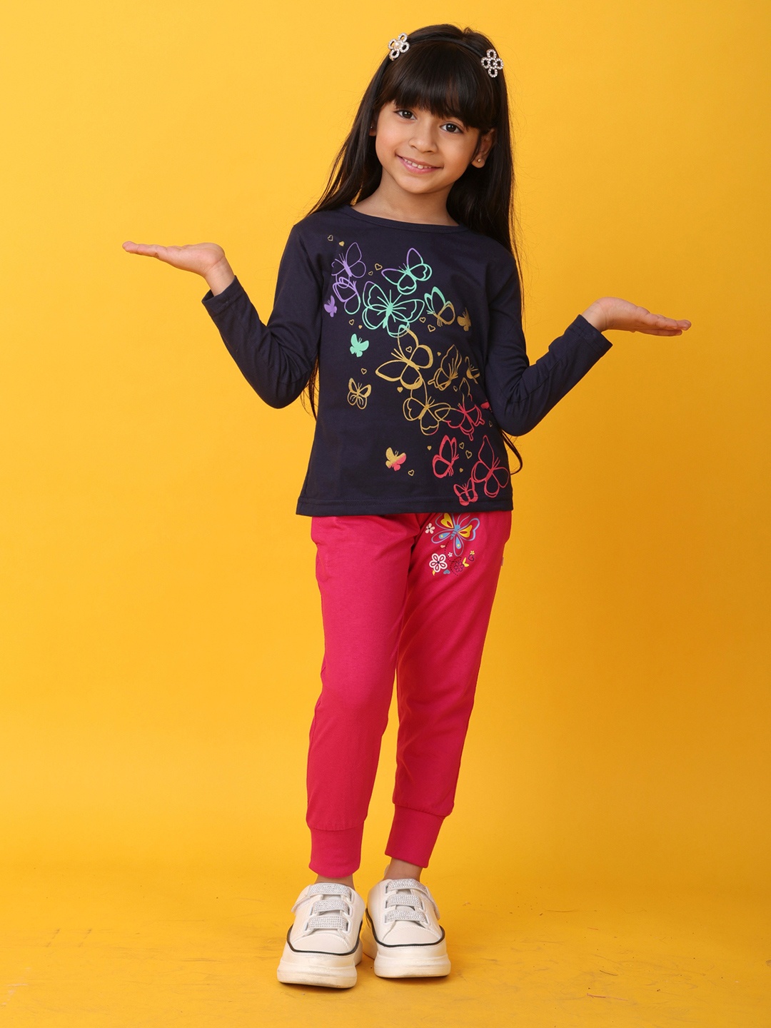 

KUCHIPOO Girls Butterfly Printed Long Sleeves Cotton T-shirt With Jogger, Navy blue