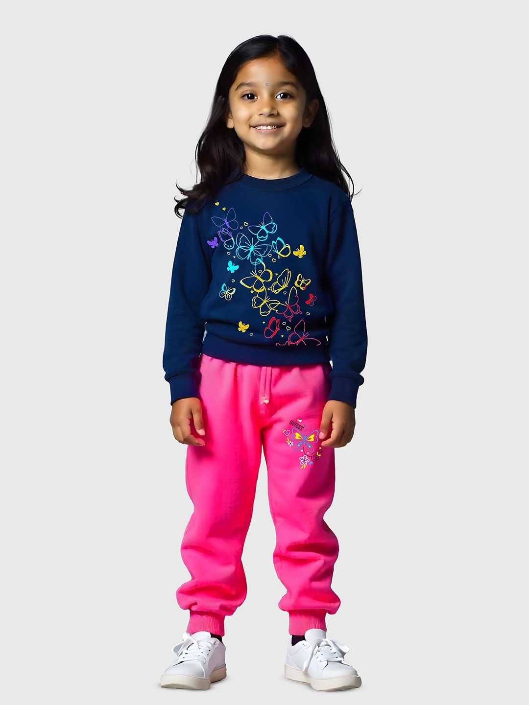 

KUCHIPOO Girls Printed T-shirt with Trackpant, Navy blue