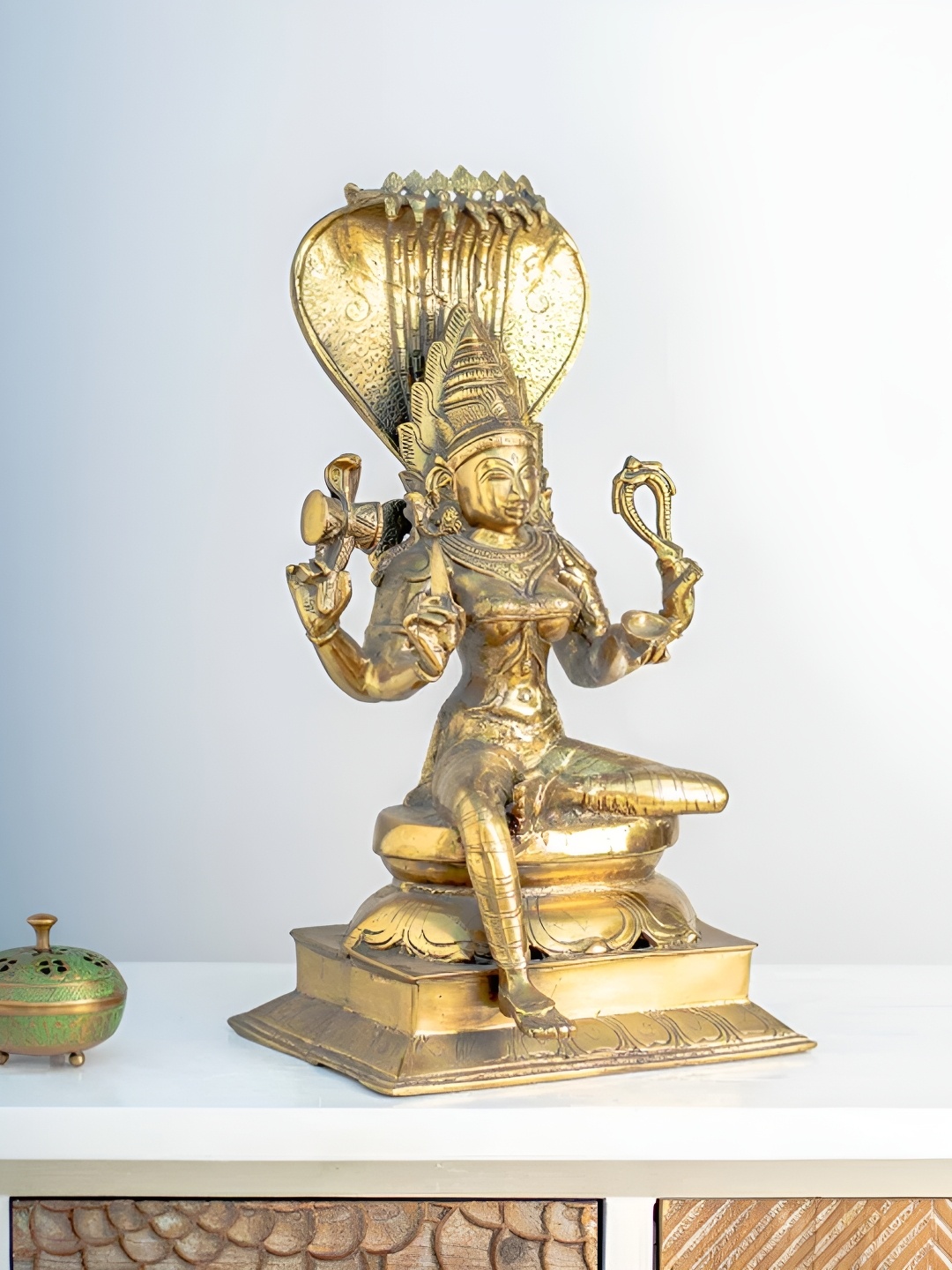 

THEDECORKART Gold-Toned Religious Idol Showpiece