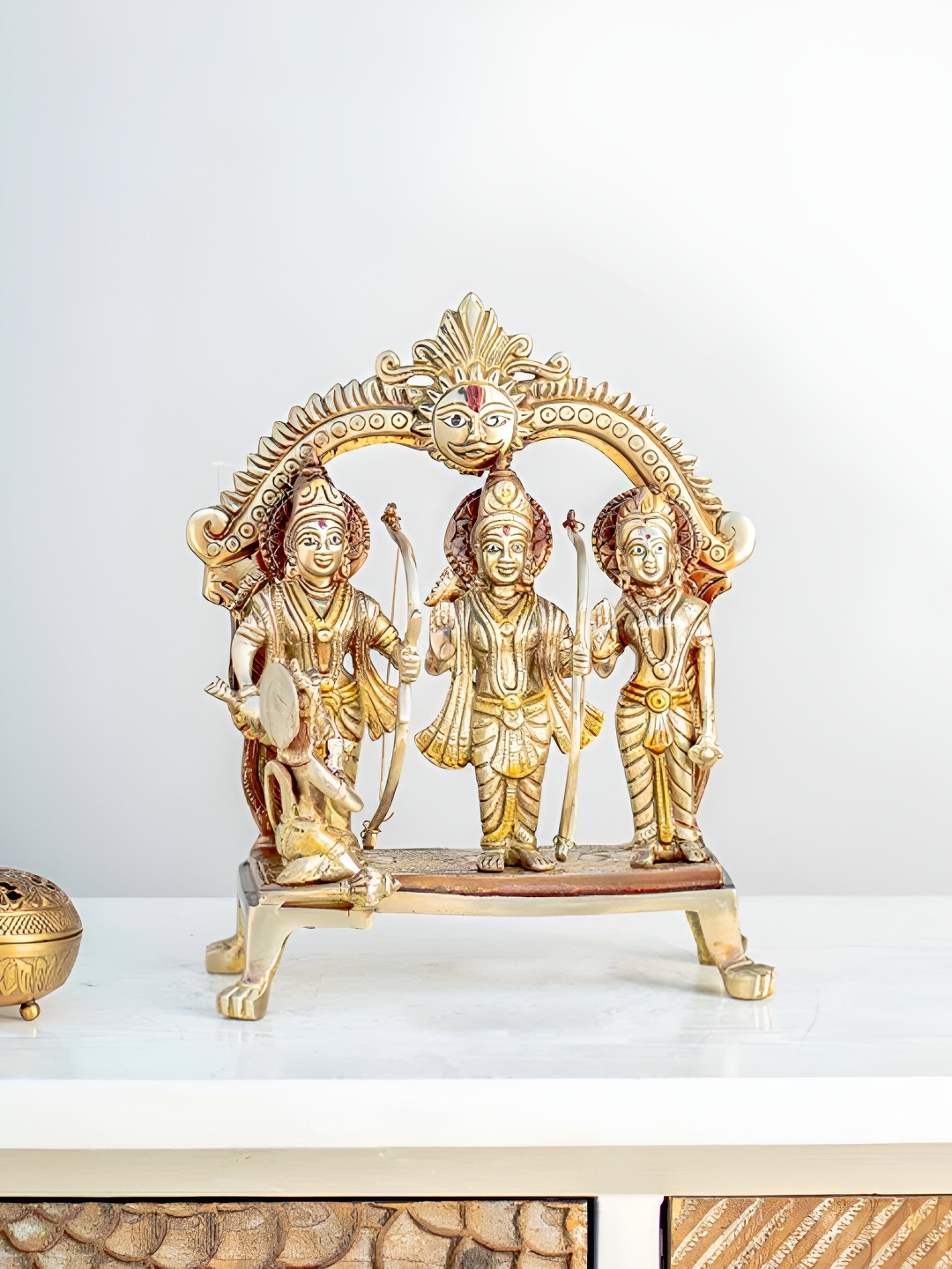 

THEDECORKART Gold-Toned Religious Idol Showpiece, Beige