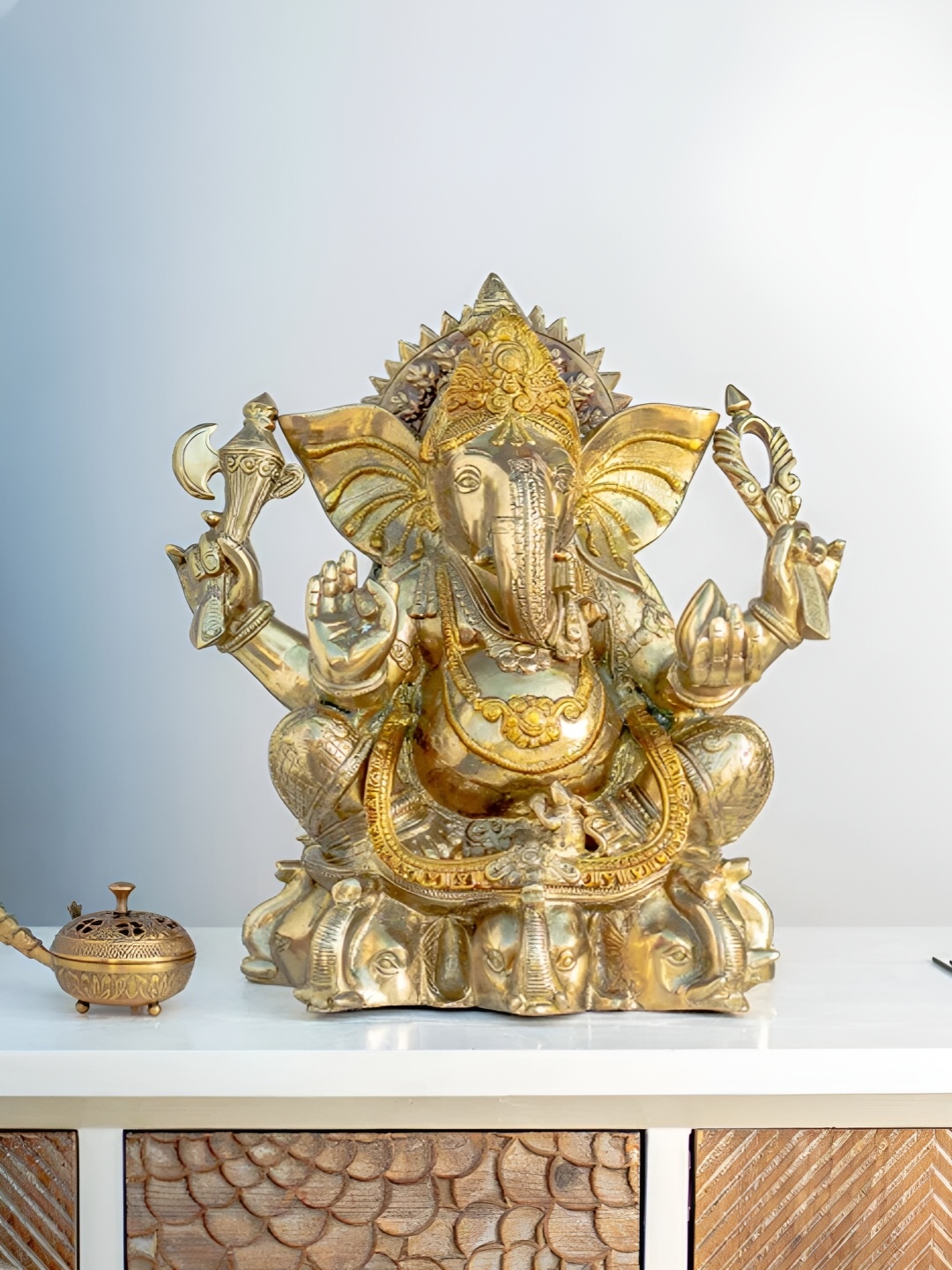 

THEDECORKART Gold-Toned Religious Idol Showpiece