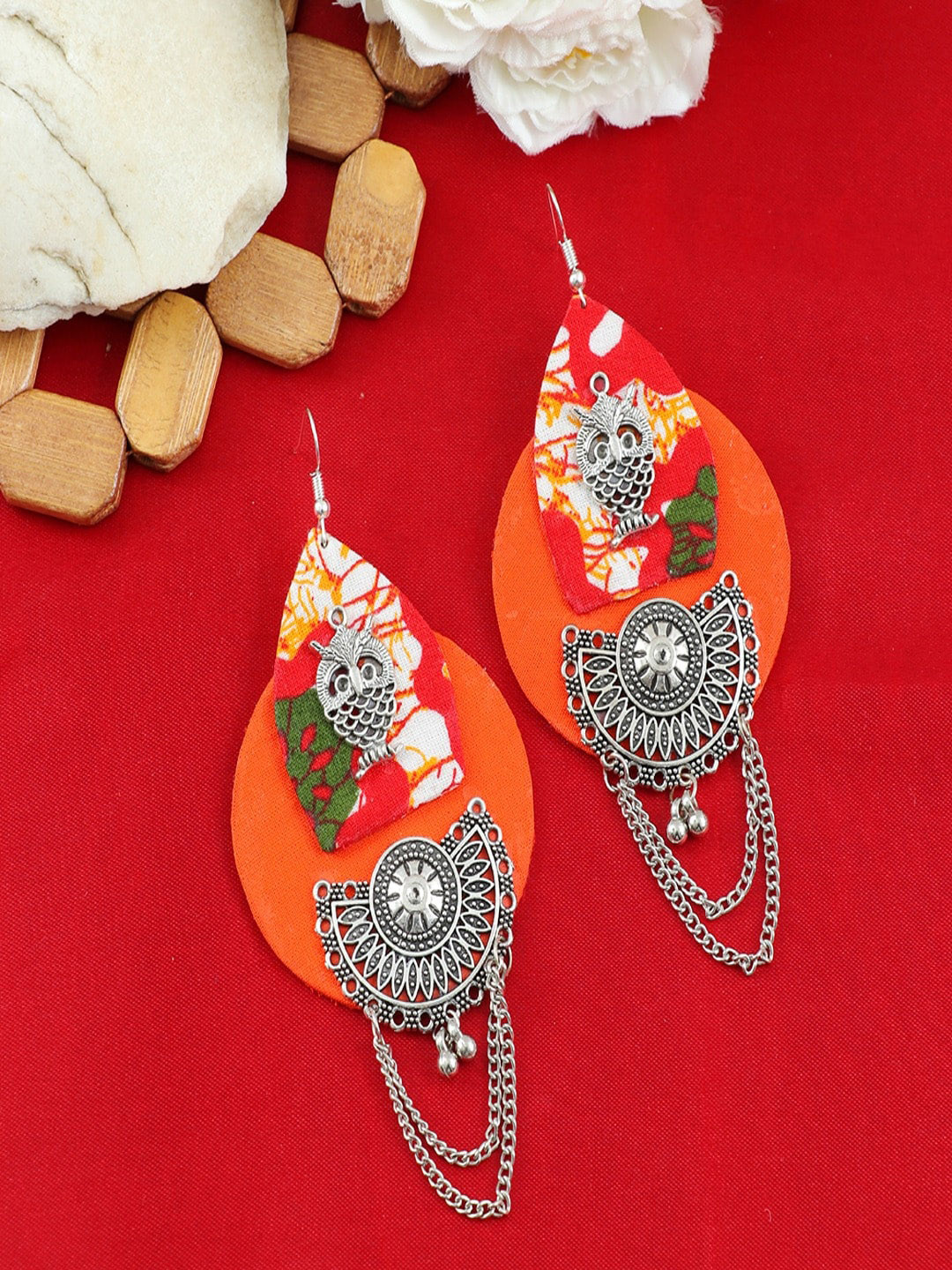 

UNIVERSITY TRENDZ Silver-Plated Classic Beaded Drop Earrings