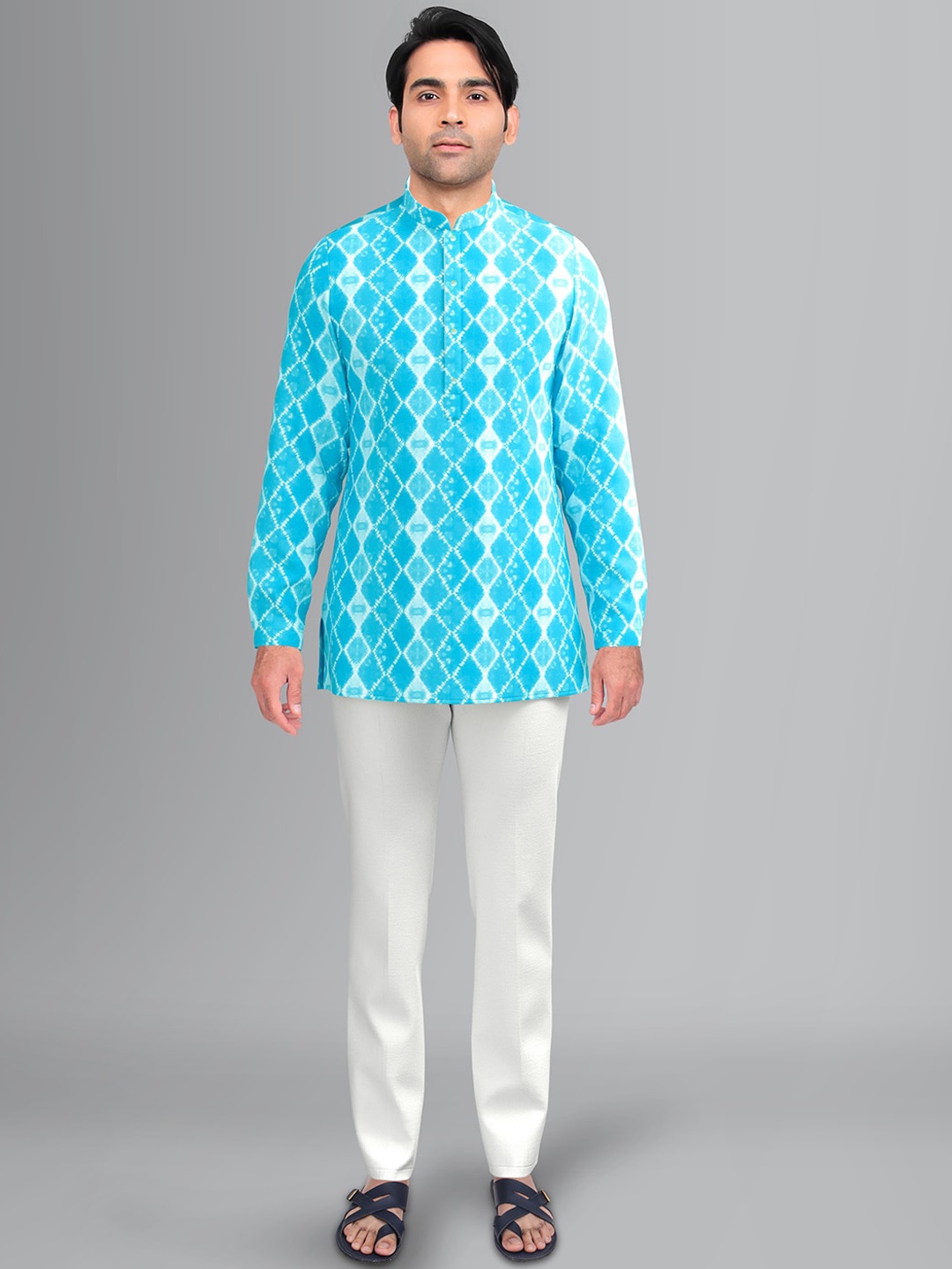 

TheEthnic.Co Geometric Printed Band Collar Cotton Kurta, Blue
