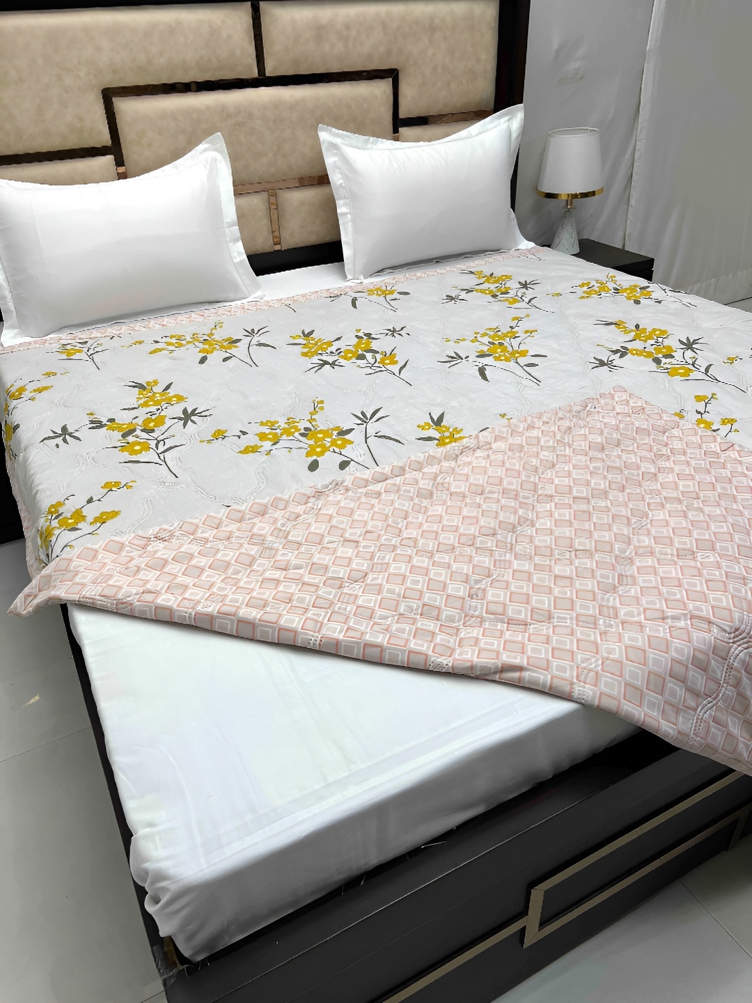 

Pure Decor White & Yellow Floral AC Room 233 GSM Double Bed Comforter