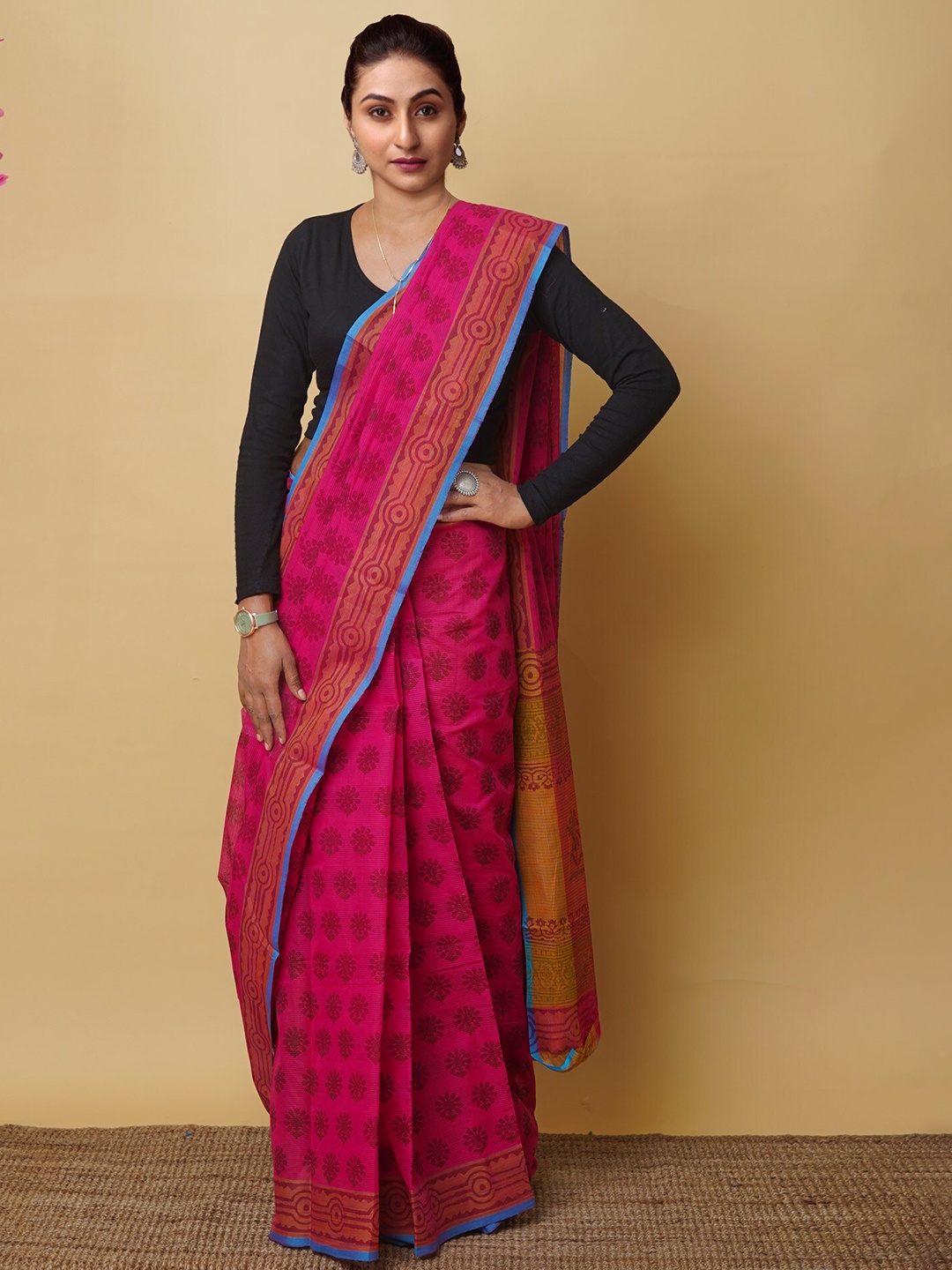 

Unnati Silks Floral Printed Handloom Pure Cotton Mangalagiri Saree, Pink