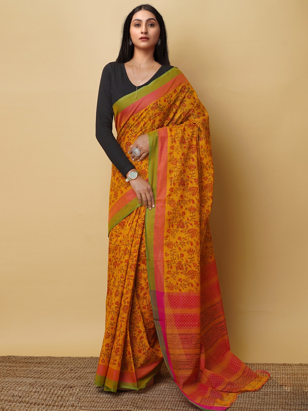 

Unnati Silks Ethnic Motifs Printed Handloom Pure Cotton Mangalagiri Saree, Yellow