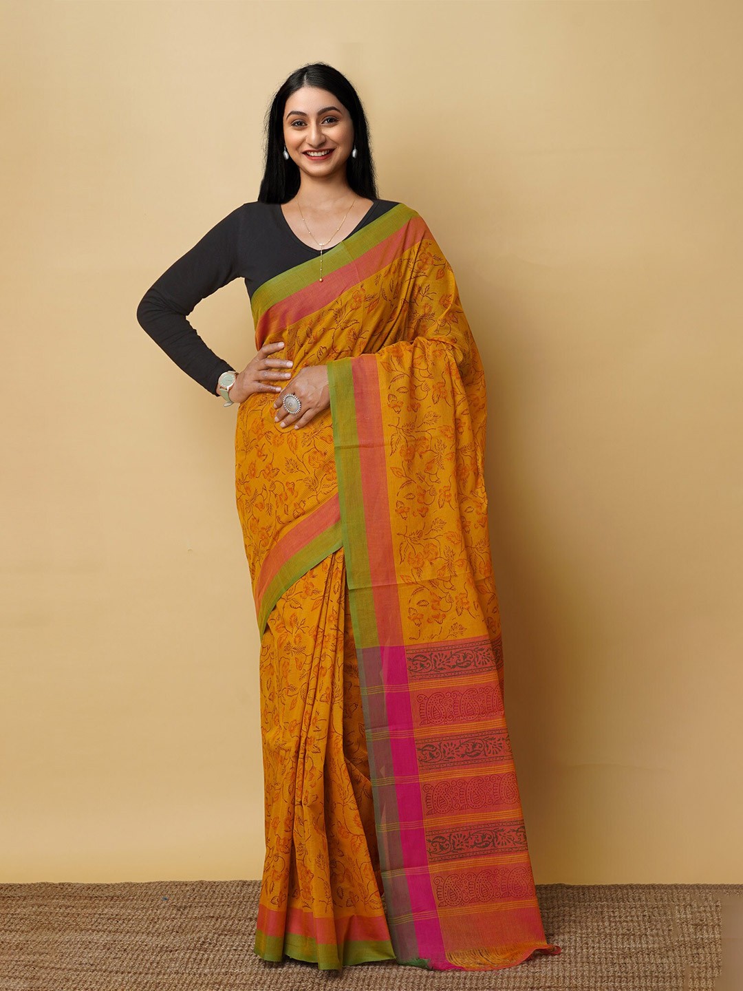 

Unnati Silks Ethnic Motifs Printed Handloom Pure Cotton Mangalagiri Saree, Yellow