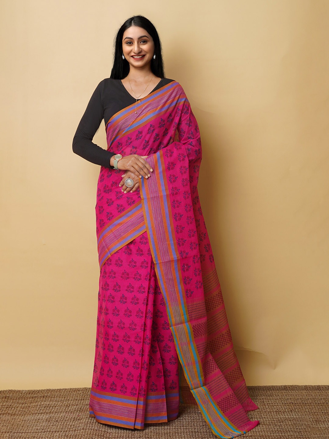 

Unnati Silks Ethnic Motifs Printed Handloom Pure Cotton Mangalagiri Saree, Pink