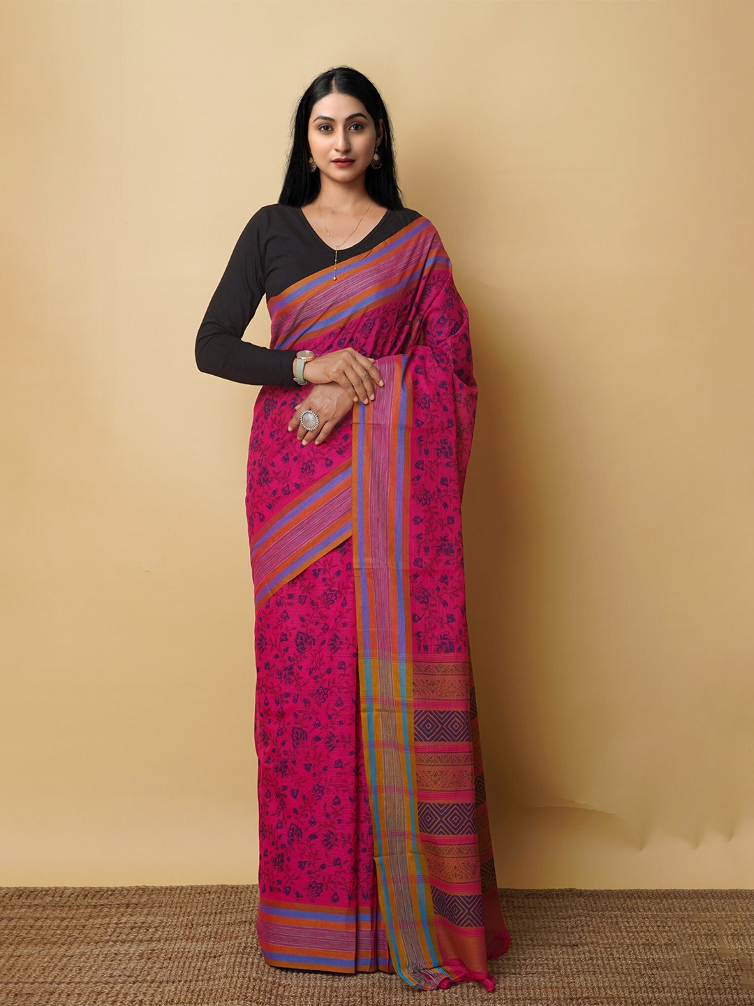 

Unnati Silks Ethnic Motifs Printed Handloom Pure Cotton Mangalagiri Saree, Pink