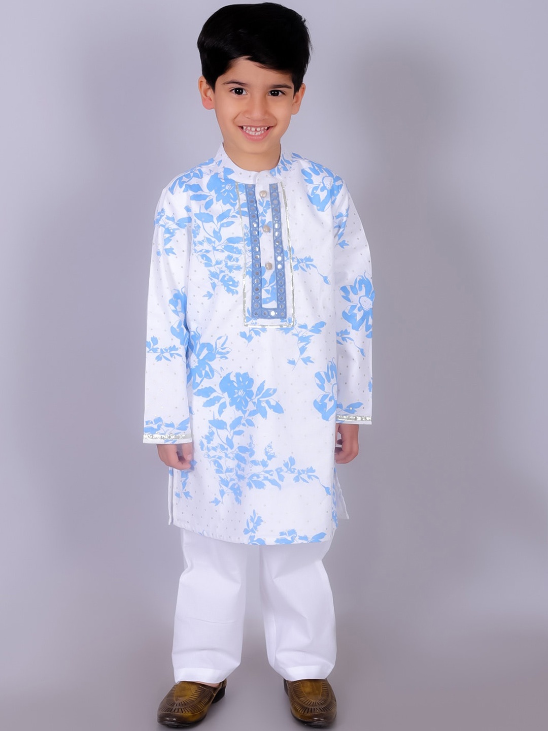 

LIL DRAMA Boys Floral Printed Regular Pure Cotton Kurta with Pyjamas, Blue