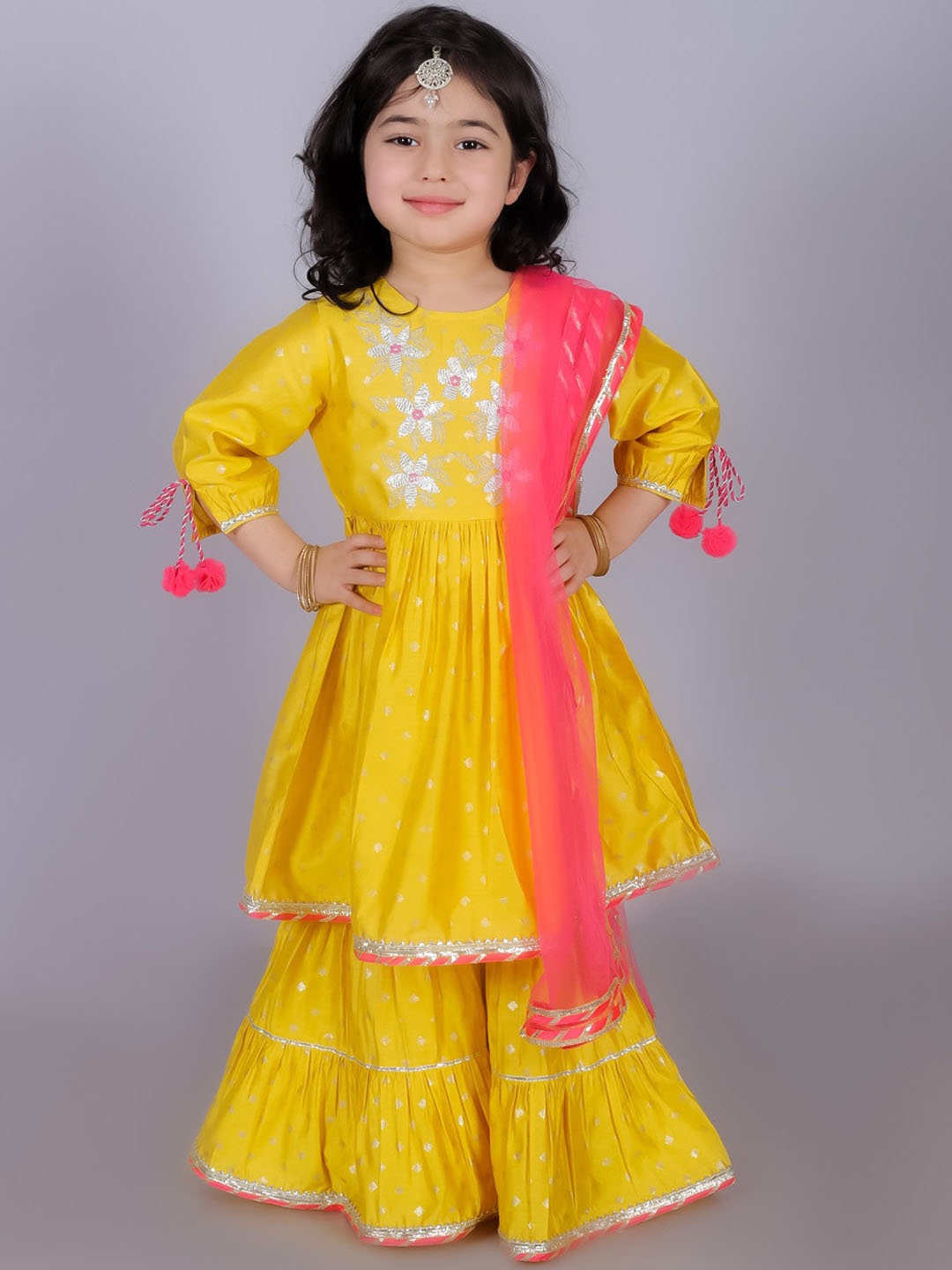 

LIL DRAMA Girls Floral Embroidered Regular Thread Work Kurta with Sharara & Dupatta, Yellow