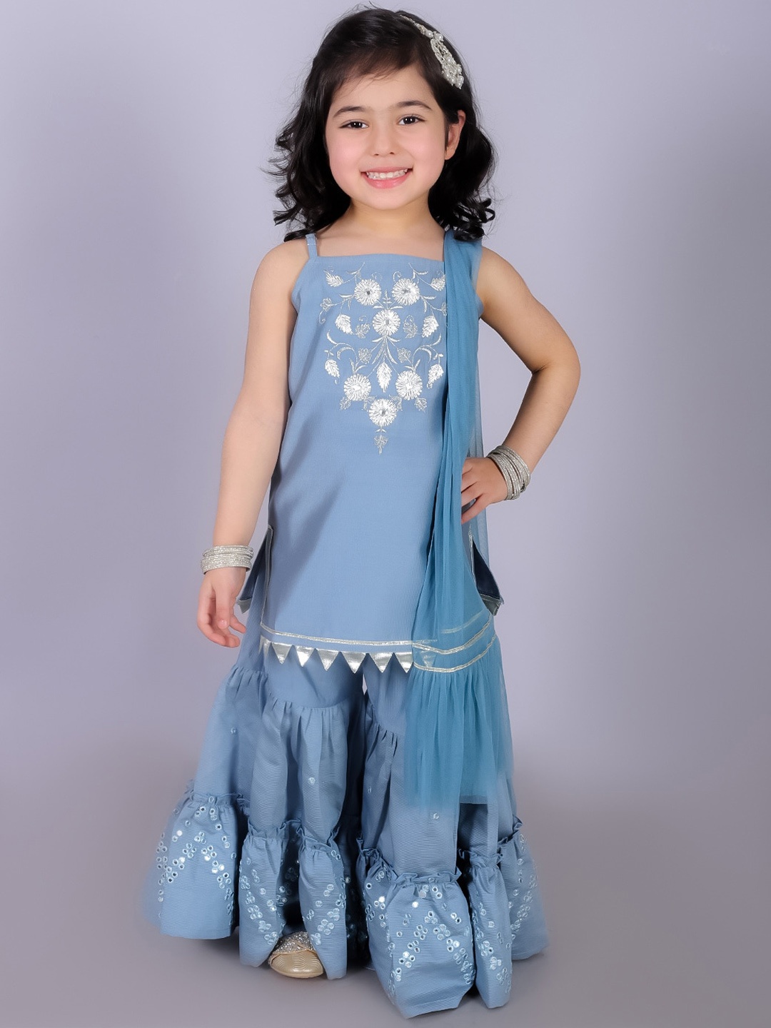 

LIL DRAMA Girls Floral Embroidered Regular Thread Work Kurta with Sharara & With Dupatta, Blue