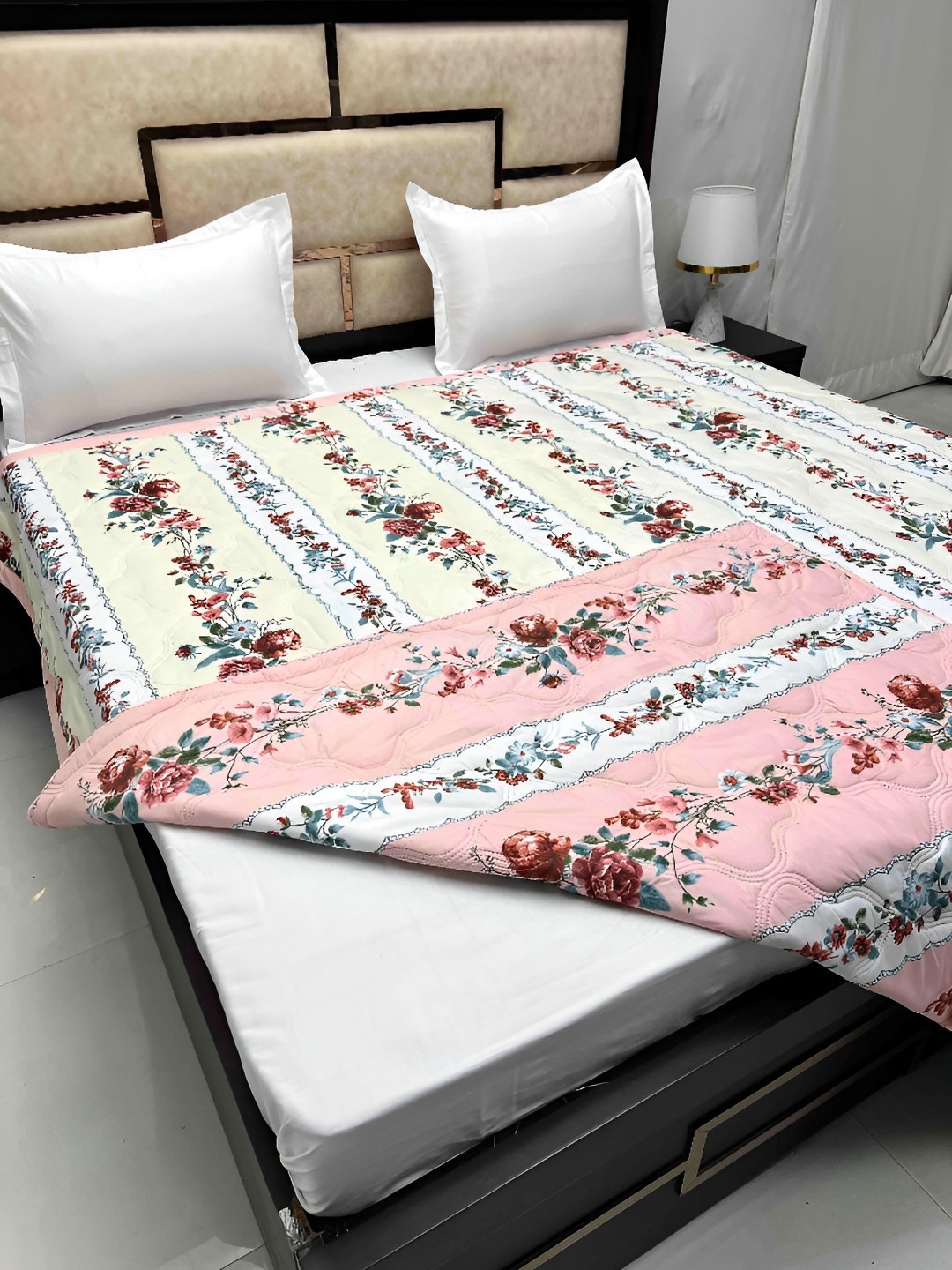 

Pure Decor White & Pink Floral AC Room 300 GSM Double Bed Comforter
