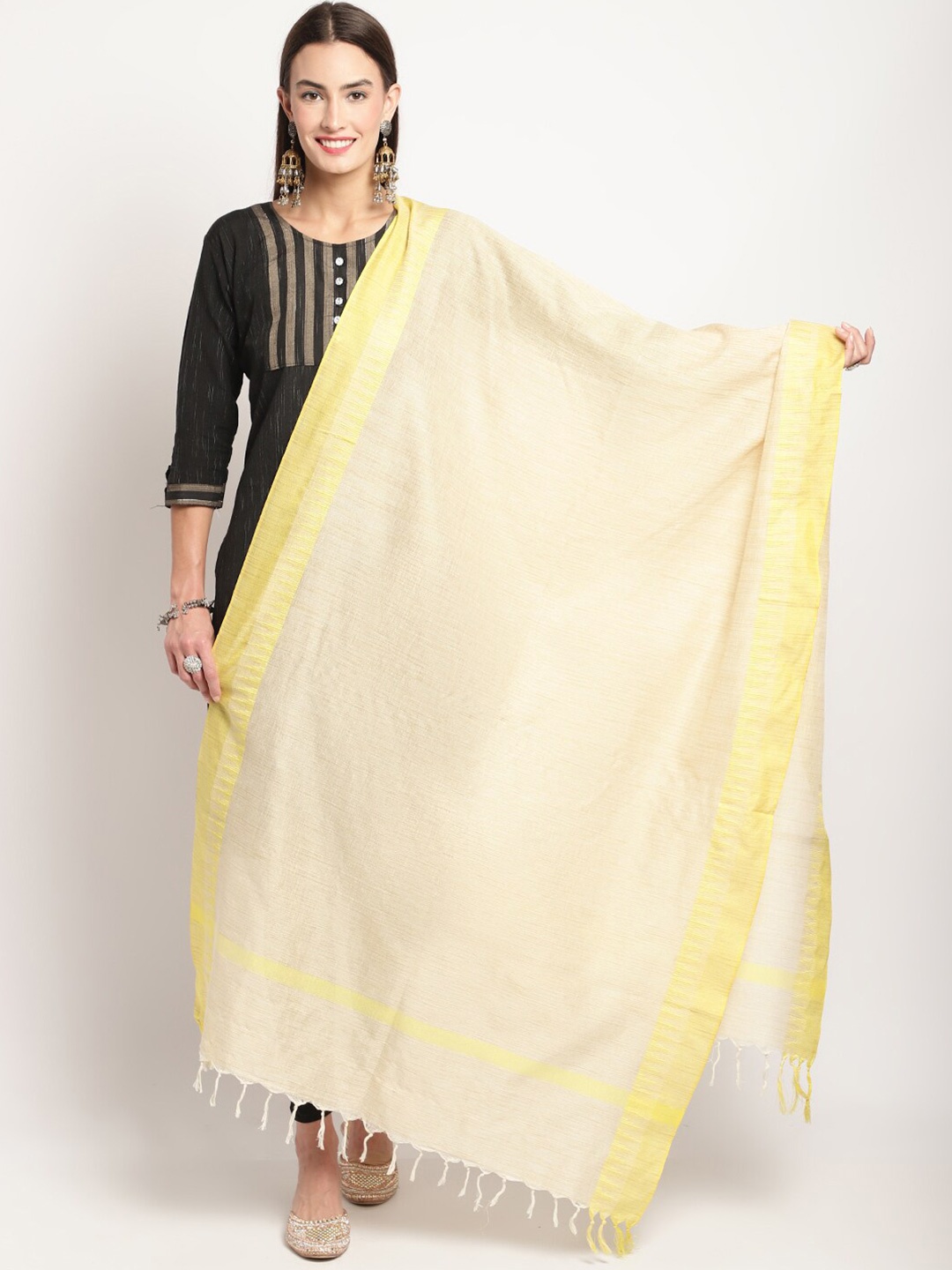 

Miaz Lifestyle Woven Design Tasselled Cotton Dupatta, Off white