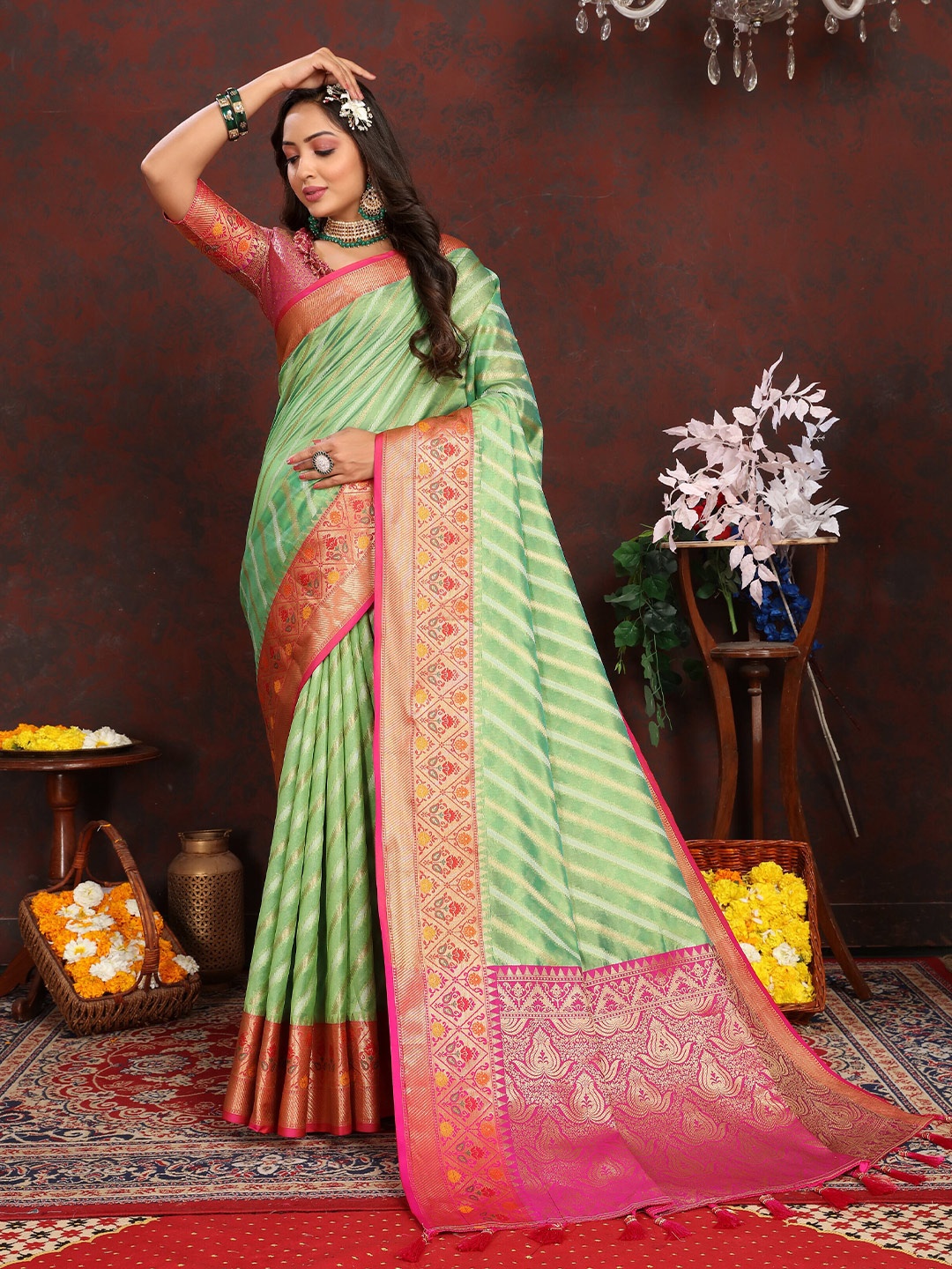 

ZIBLON Striped Woven Design Zari Pure Silk Kanjeevaram Saree With Tassels, Green