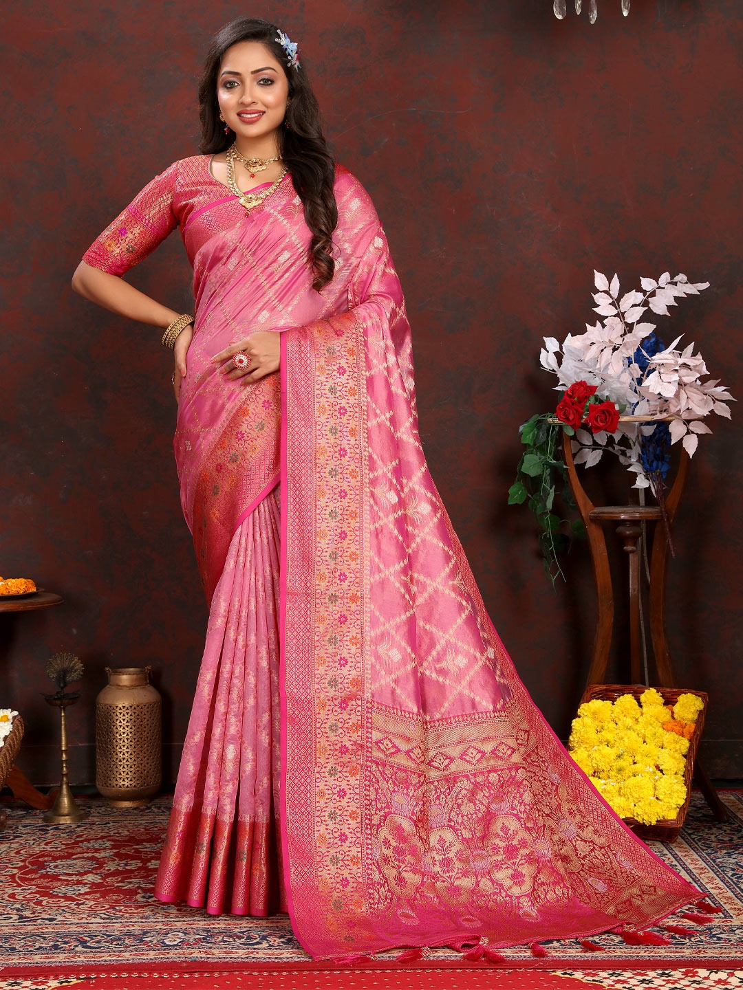 

ZIBLON Ethnic Motifs Woven Design Zari Pure Silk Kanjeevaram Saree With Tassels, Pink