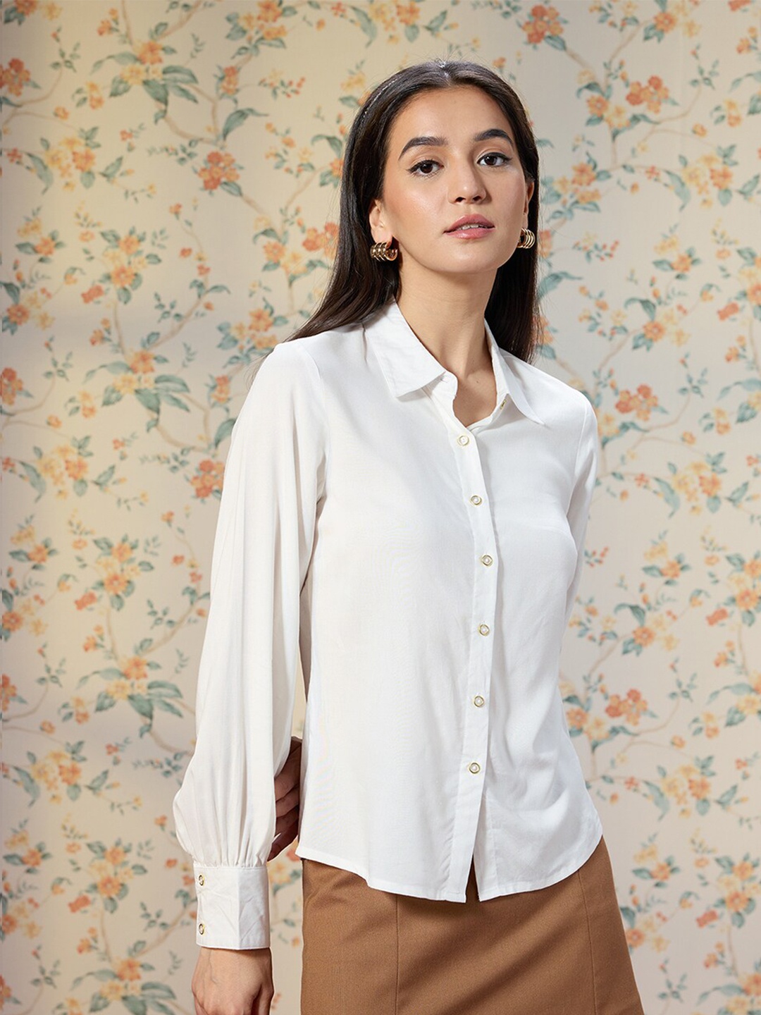 

Virgio Opaque Spread Collar Long Sleeves Regular Casual Shirt, White