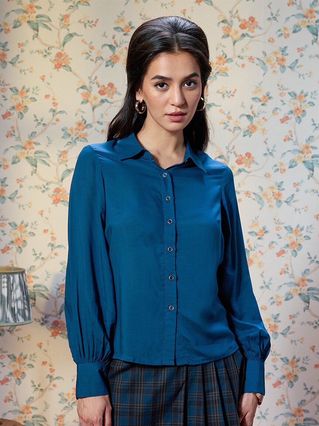 

Virgio Opaque Spread Collar Long Sleeves Casual Shirt, Navy blue