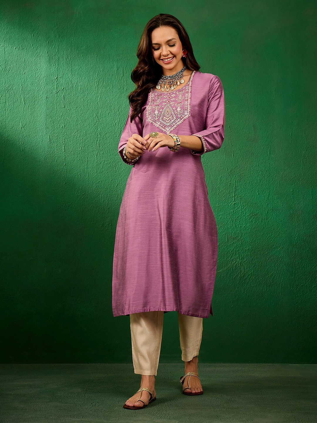 

Sangria Embroidered Yoke Design Straight Kurta, Pink