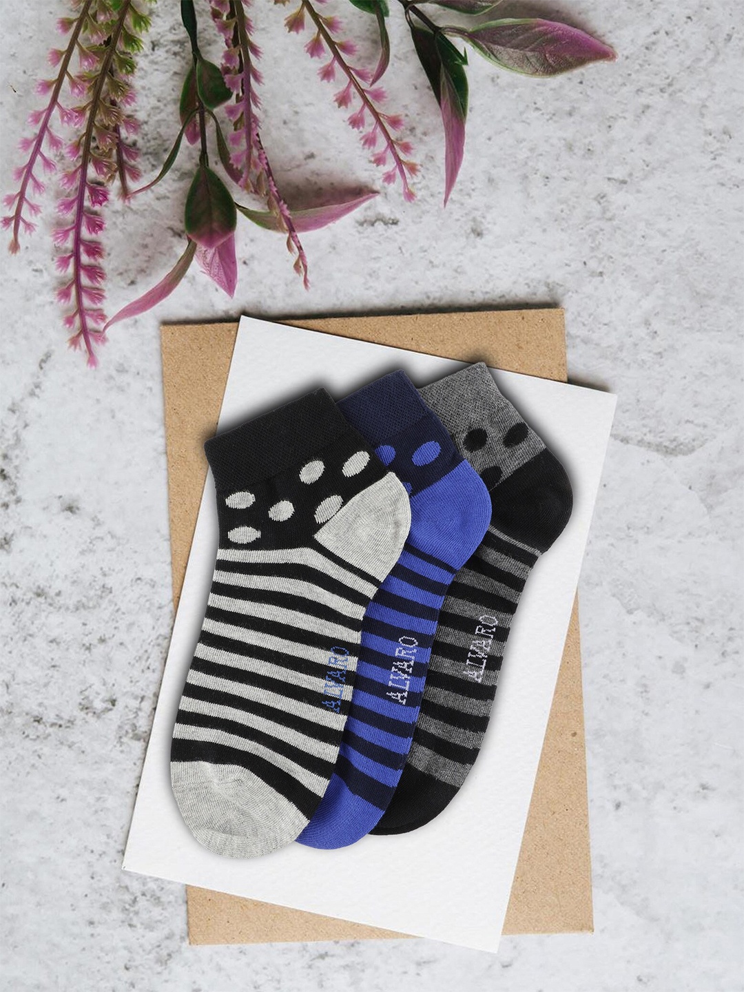 

Alvaro Castagnino Men Pack Of 3 Striped Cotton Lycra Ankle Length Socks, Black