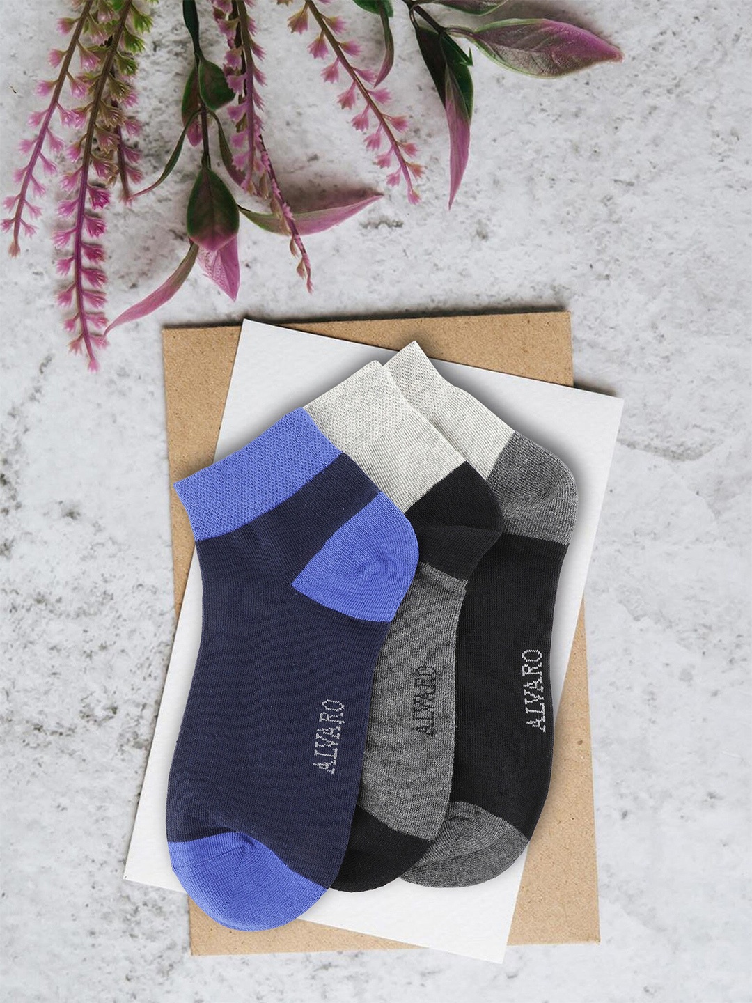 

Alvaro Castagnino Men Pack Of 3 Colorblocked Ankle-Length Socks, Black