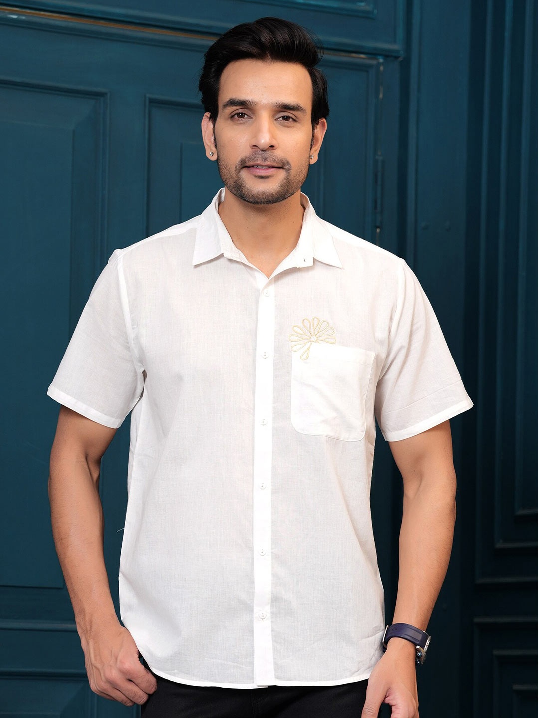 

Hatheli Straight Opaque Pure Cotton Casual Shirt, White