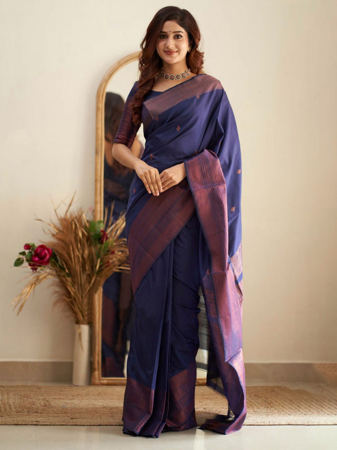 

KALINI Ethnic Motifs Woven Designed Zari Kanjeevaram Saree, Navy blue