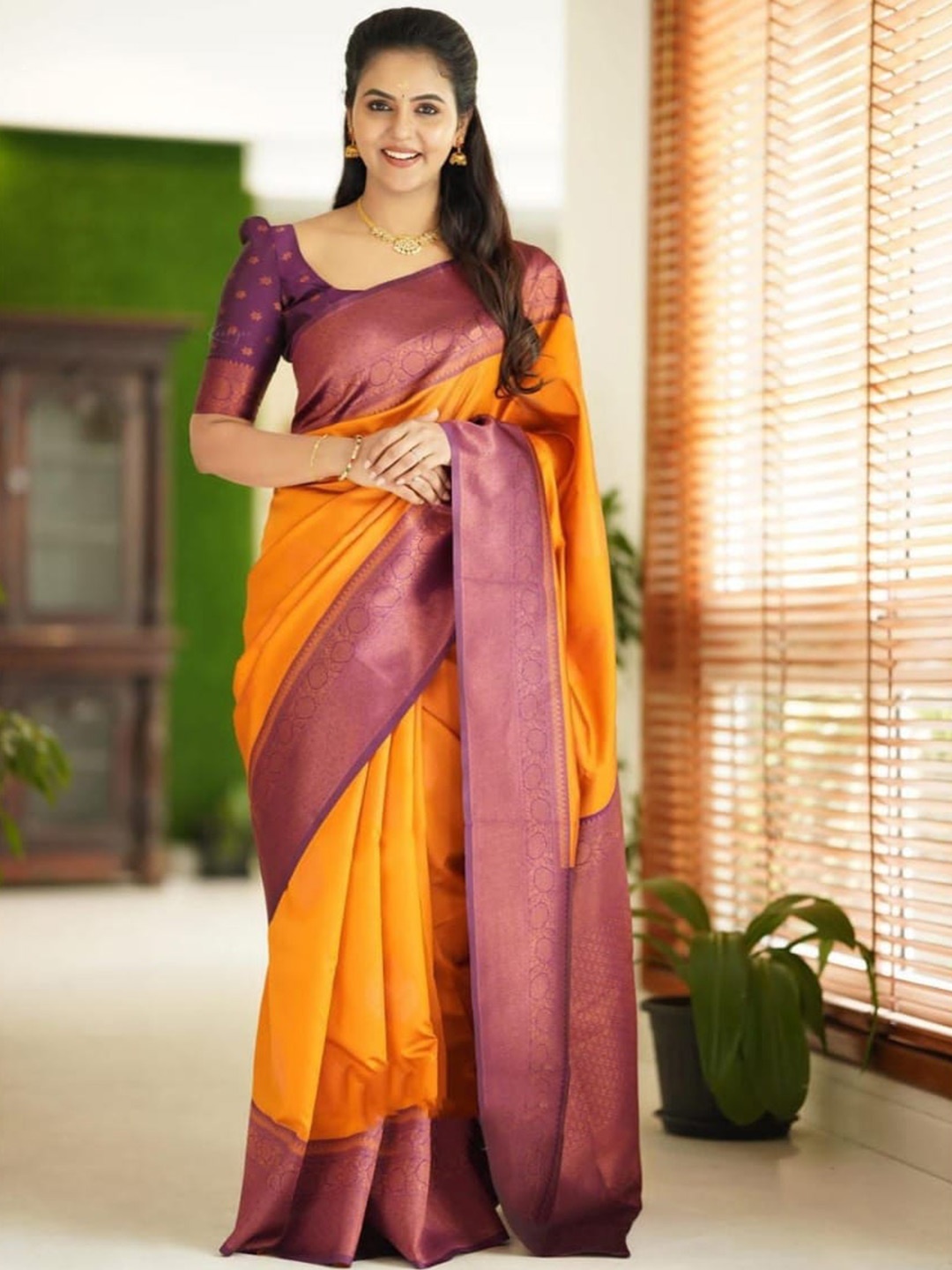 

KALINI Ethnic Motifs Woven Design Zari Jacquard Kanjeevaram Saree, Gold