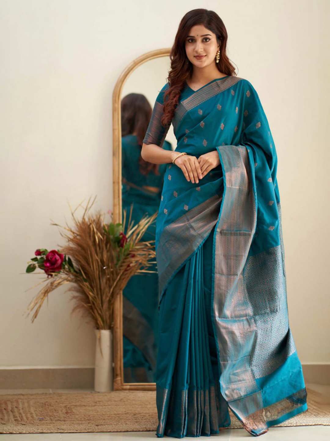 

KALINI Woven Design Zari Jacquard Kanjeevaram Saree, Teal