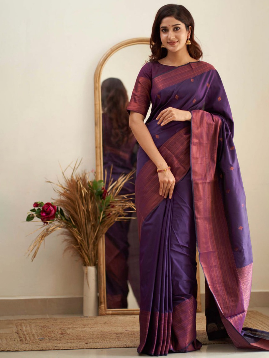 

KALINI Ethnic Motifs Woven Design Zari Silk Blend Kanjeevaram Saree, Purple