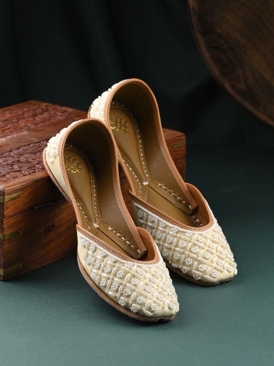 

House of Pataudi Women Embellished Square Toe Mojaris, Gold