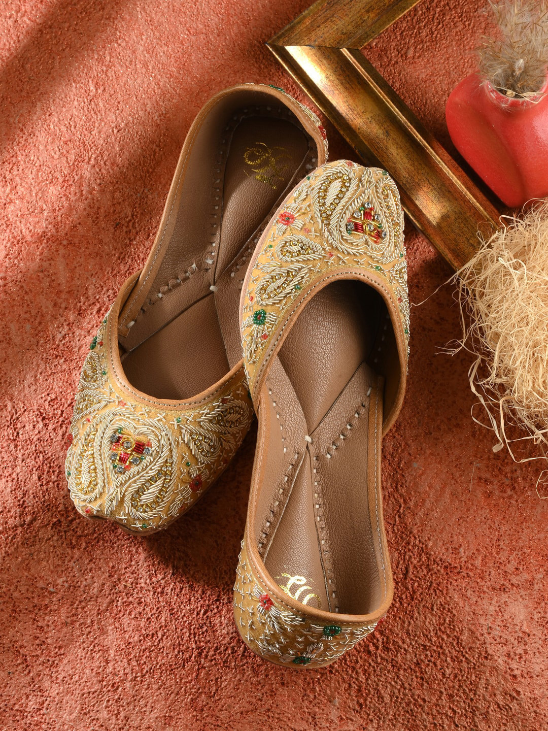 

House of Pataudi Women Embellished Square Toe Mojaris, Gold