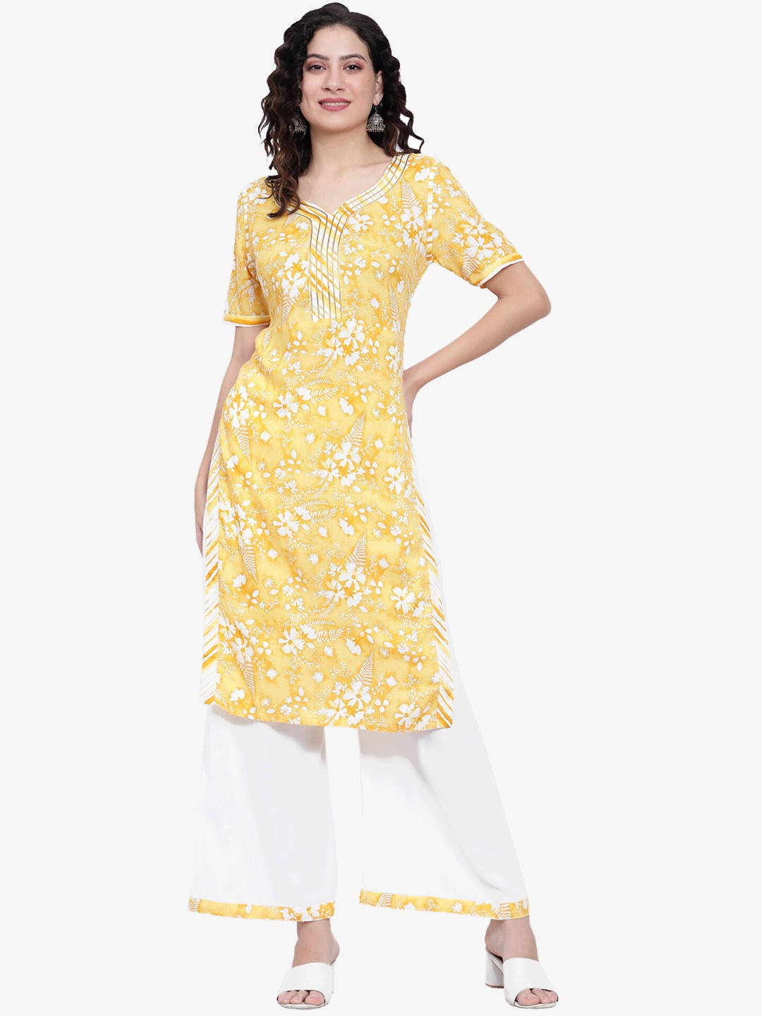 

Rosecloud Women Floral Printed Regular Gotta Patti Kurta with Palazzos, Yellow