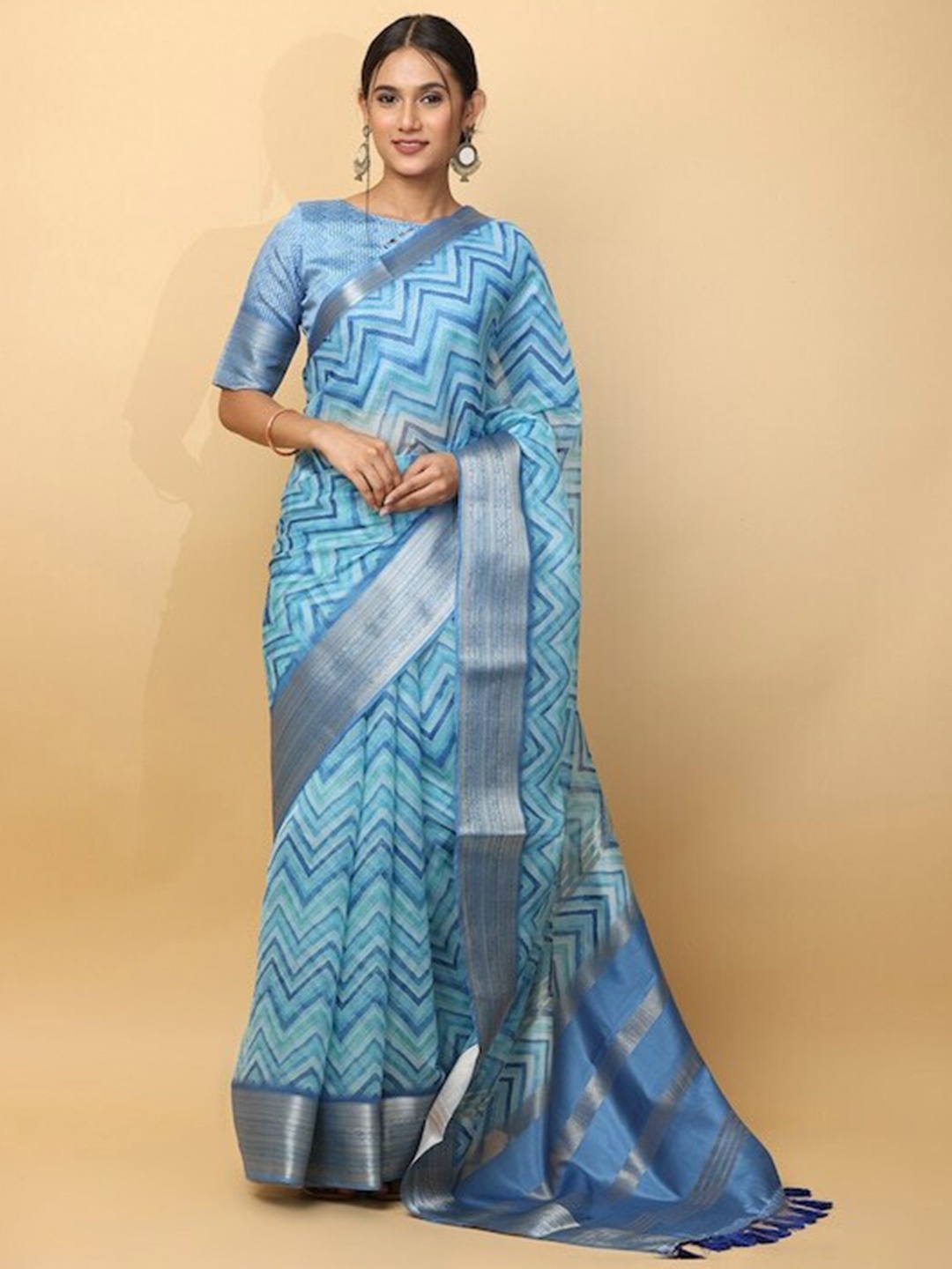 

PATLIPALLU Ombre Geometric Printed Zari Organza Saree, Blue