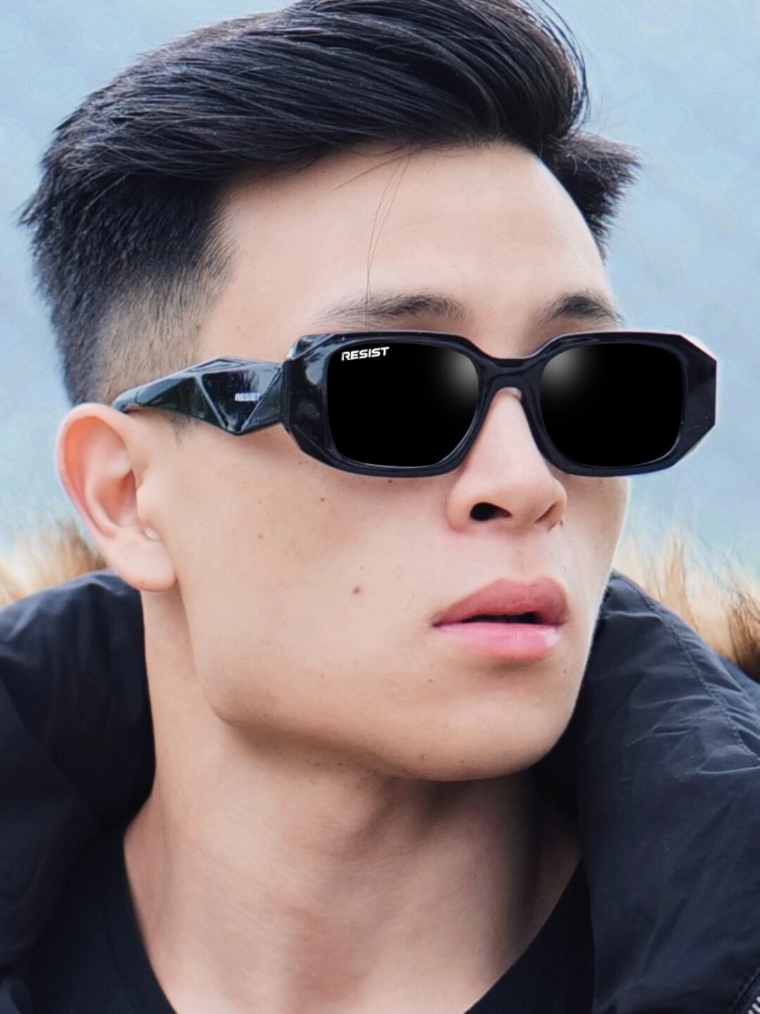 

RESIST EYEWEAR Unisex Square Sunglasses With UV Protected Lens, Black